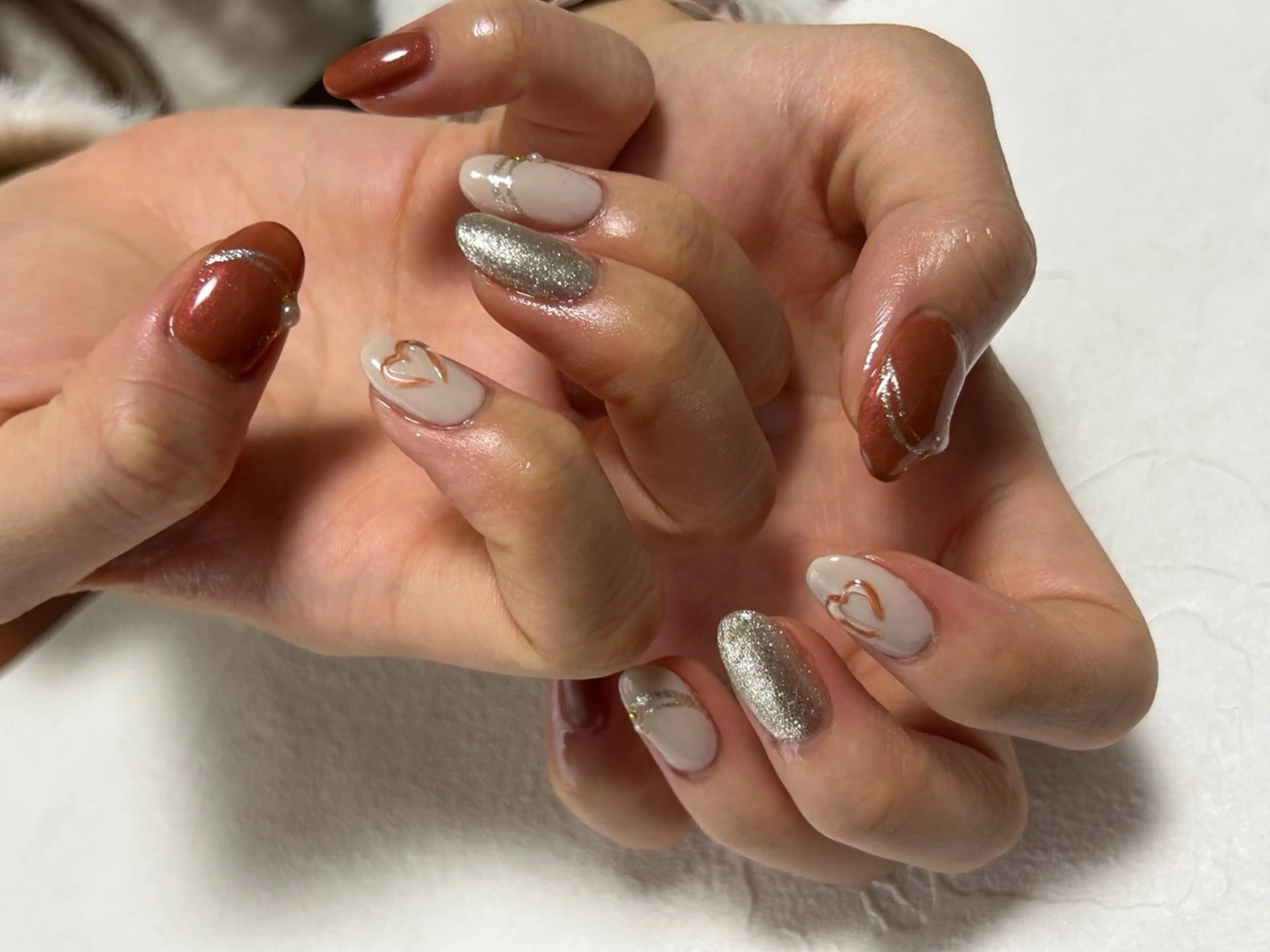 ネイル ジェルネイル マグネットネイル パラジェル バレンタイン ワンホンネイル kiki nail &brow二子玉川の眉毛・アイブロウイメージ