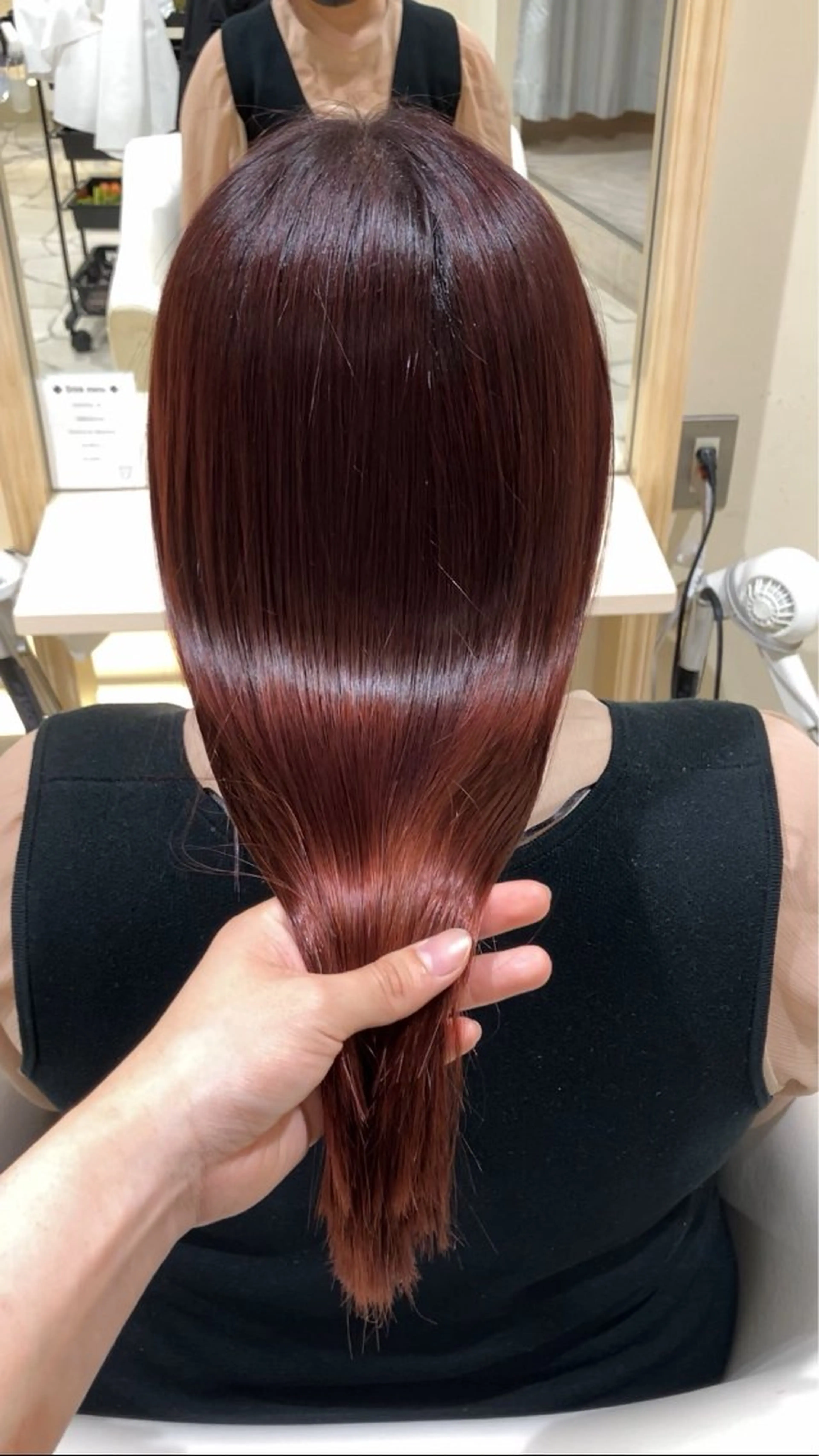 ロング カラー カット ヘアカラー トリートメント 久野 紗愛のヘアスタイル