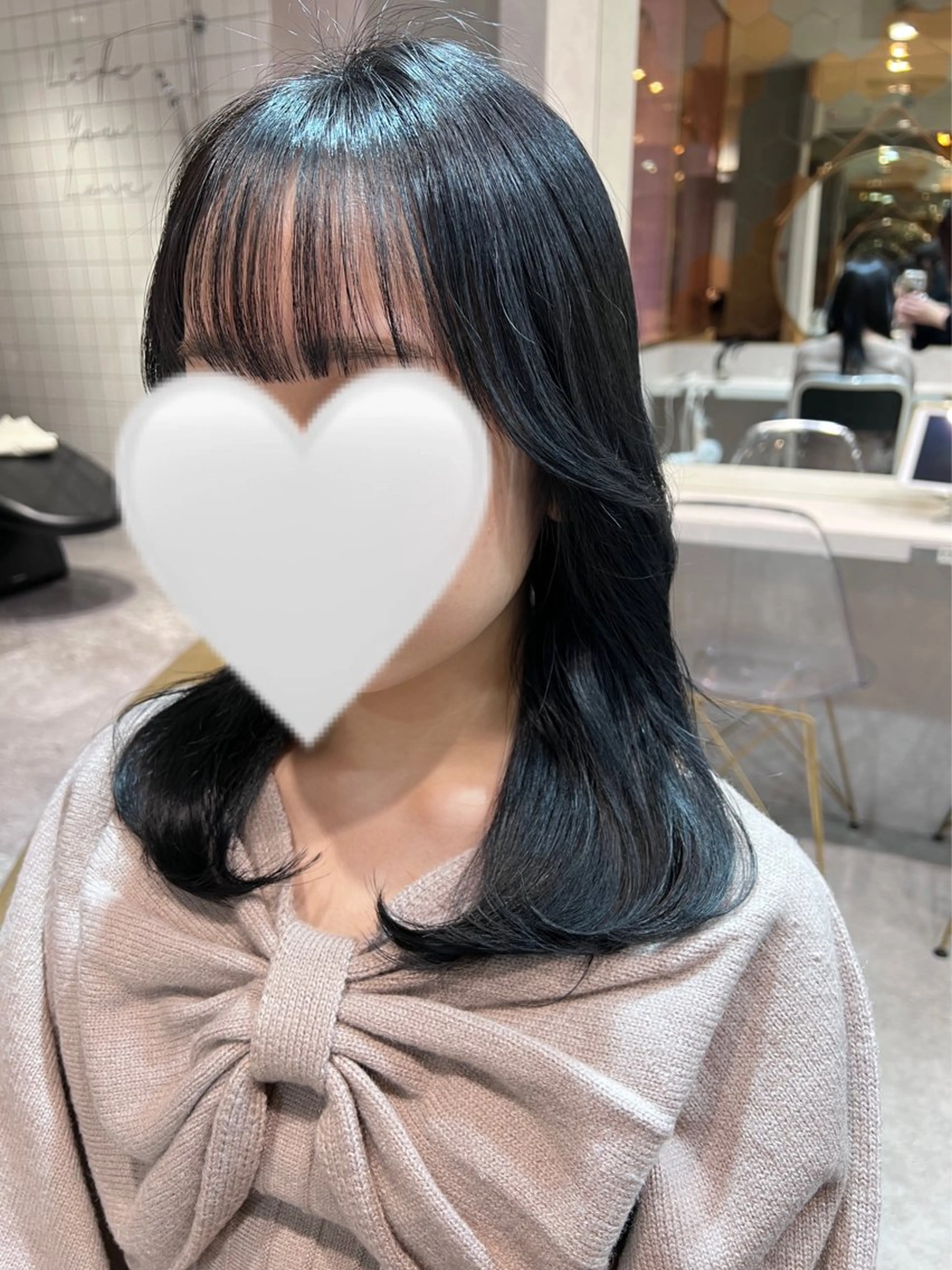 ミディアム くびれヘア 顔周りカット 🎀しゅな/韓国 レイヤー/透明感♡のヘアスタイル