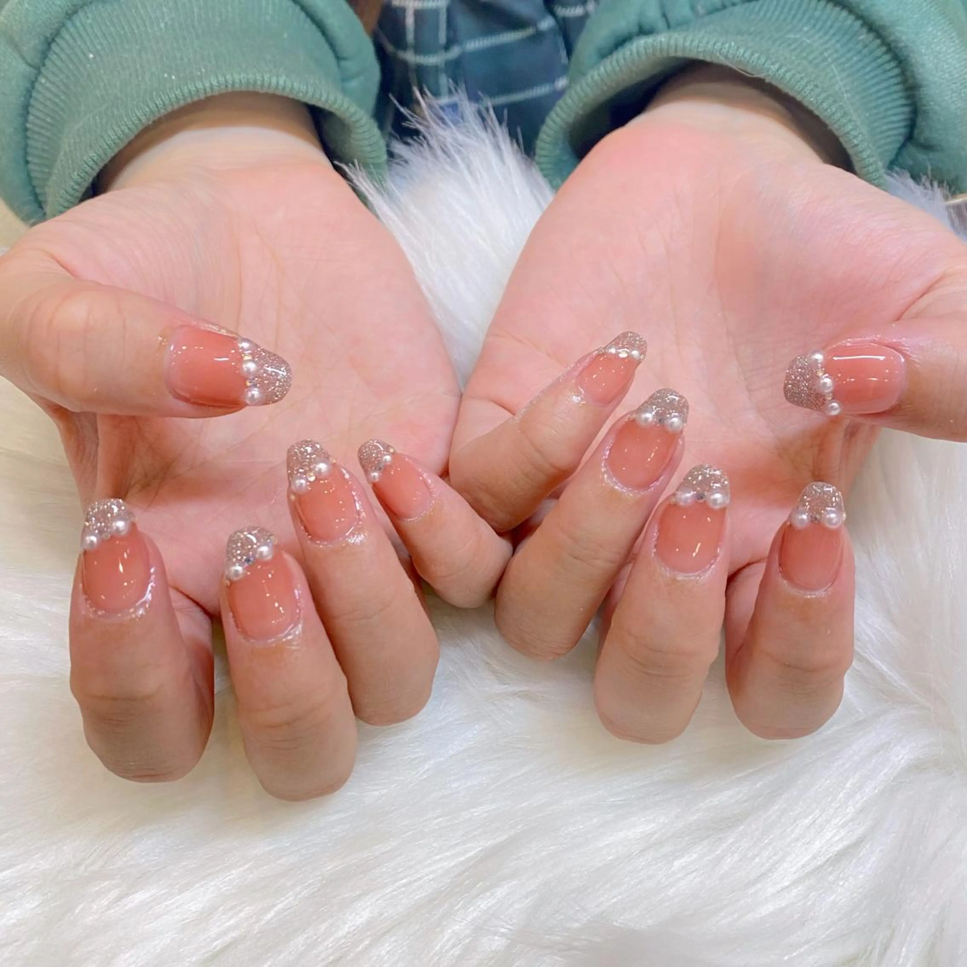 ネイル Elsias 詩織のマツエク・マツパデザイン