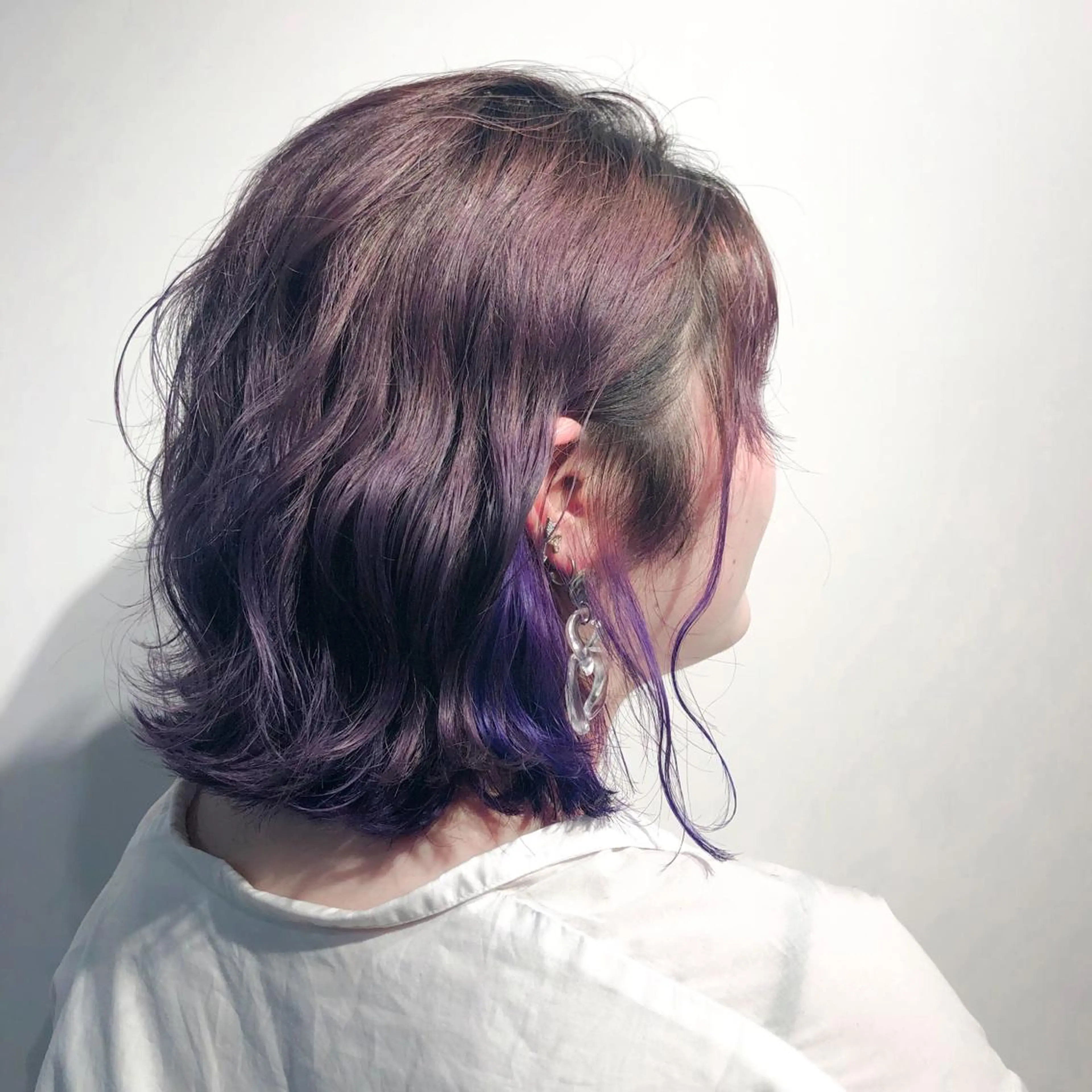 ショート カラー 切りっぱなしボブ バレイヤージュ 黒髪 グレージュ ボブ VOICE　hair所属・レイヤーカット 川田くるみのヘアスタイル