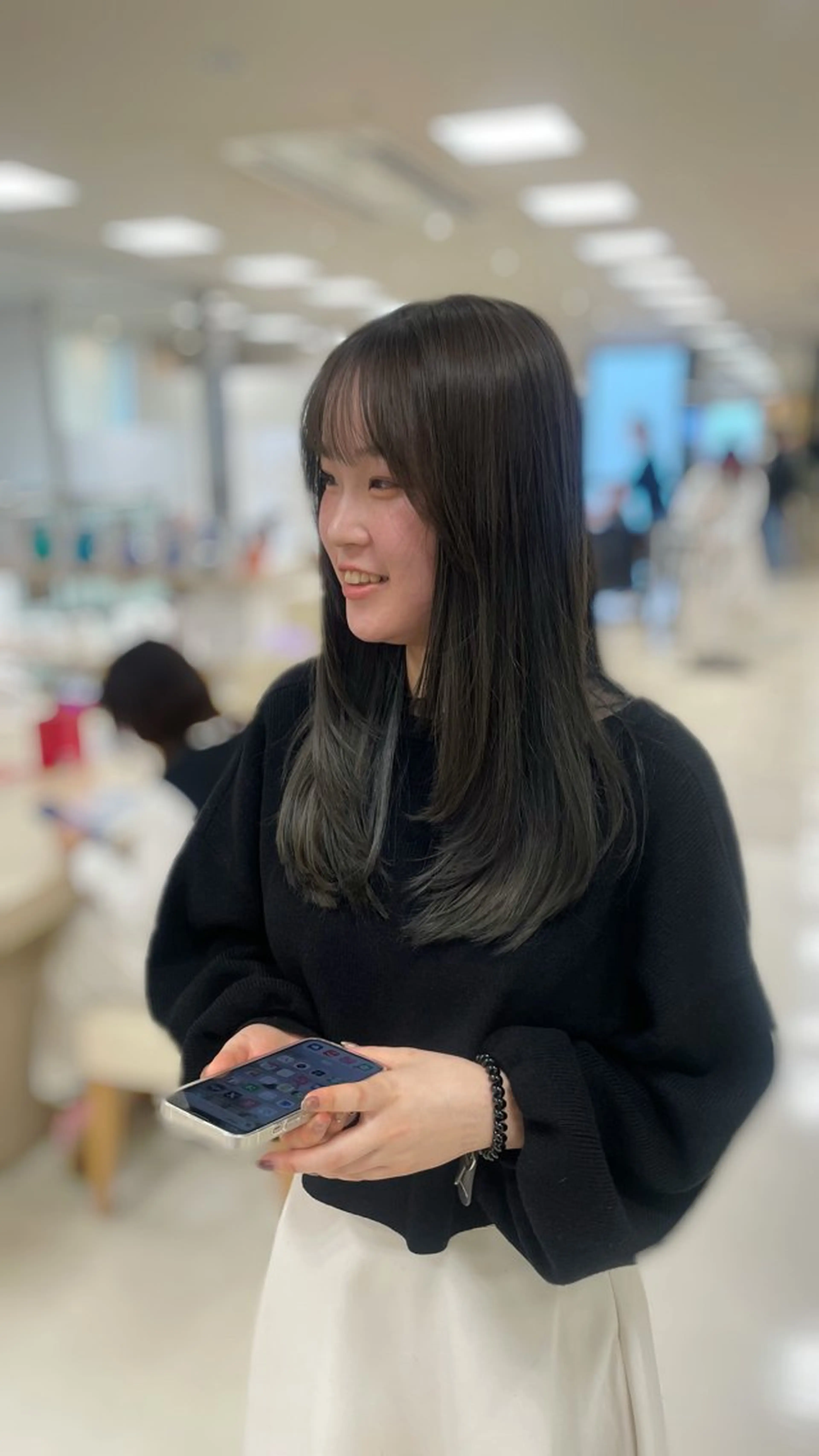 セミロング ツヤ感／似合わせ カラー🌿yuiのヘアスタイル