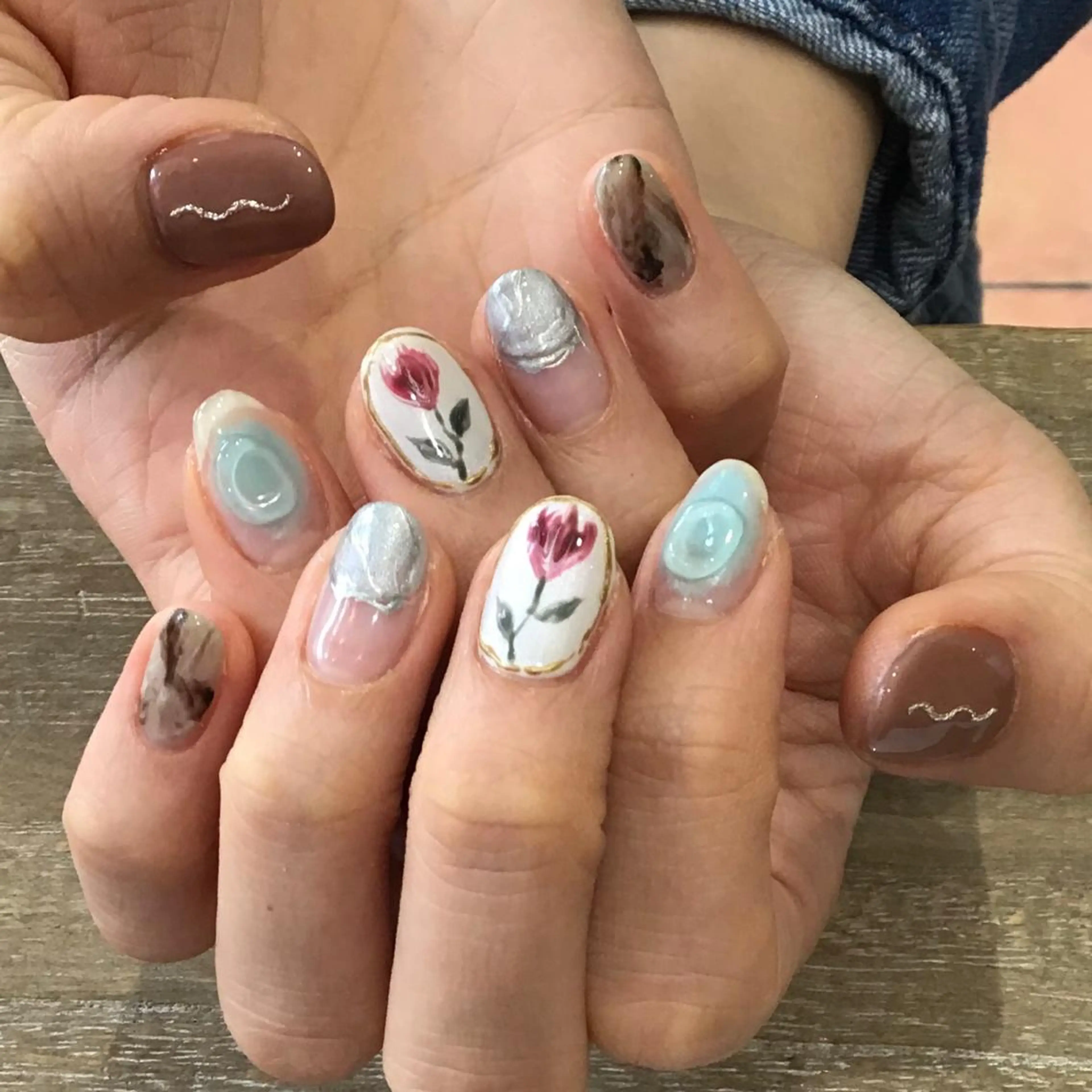 ネイル ハンドネイル Nest 三田のマツエク・マツパデザイン