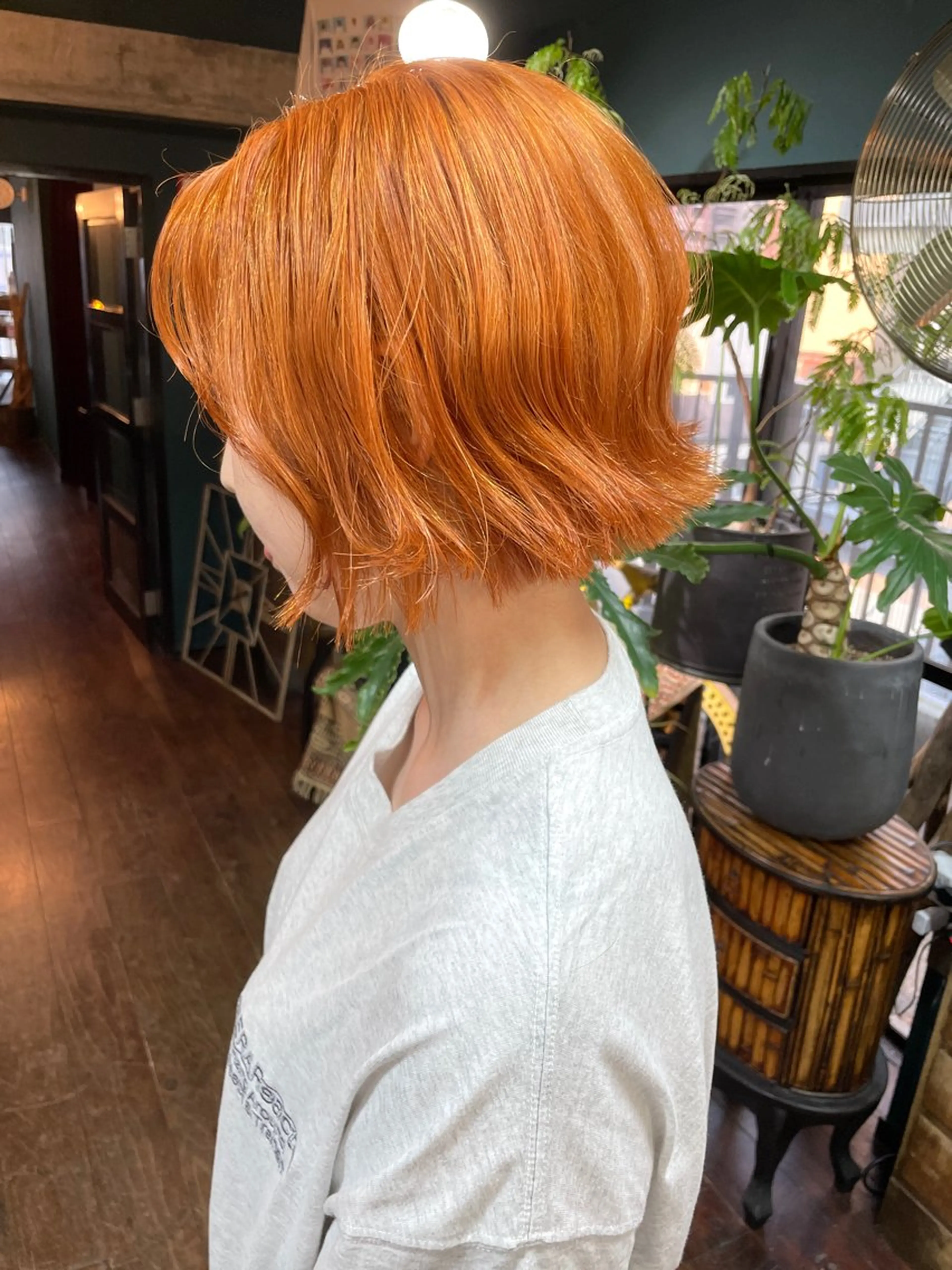 ミディアム カット ヘアカラー トリートメント vivre libreのヘアスタイル