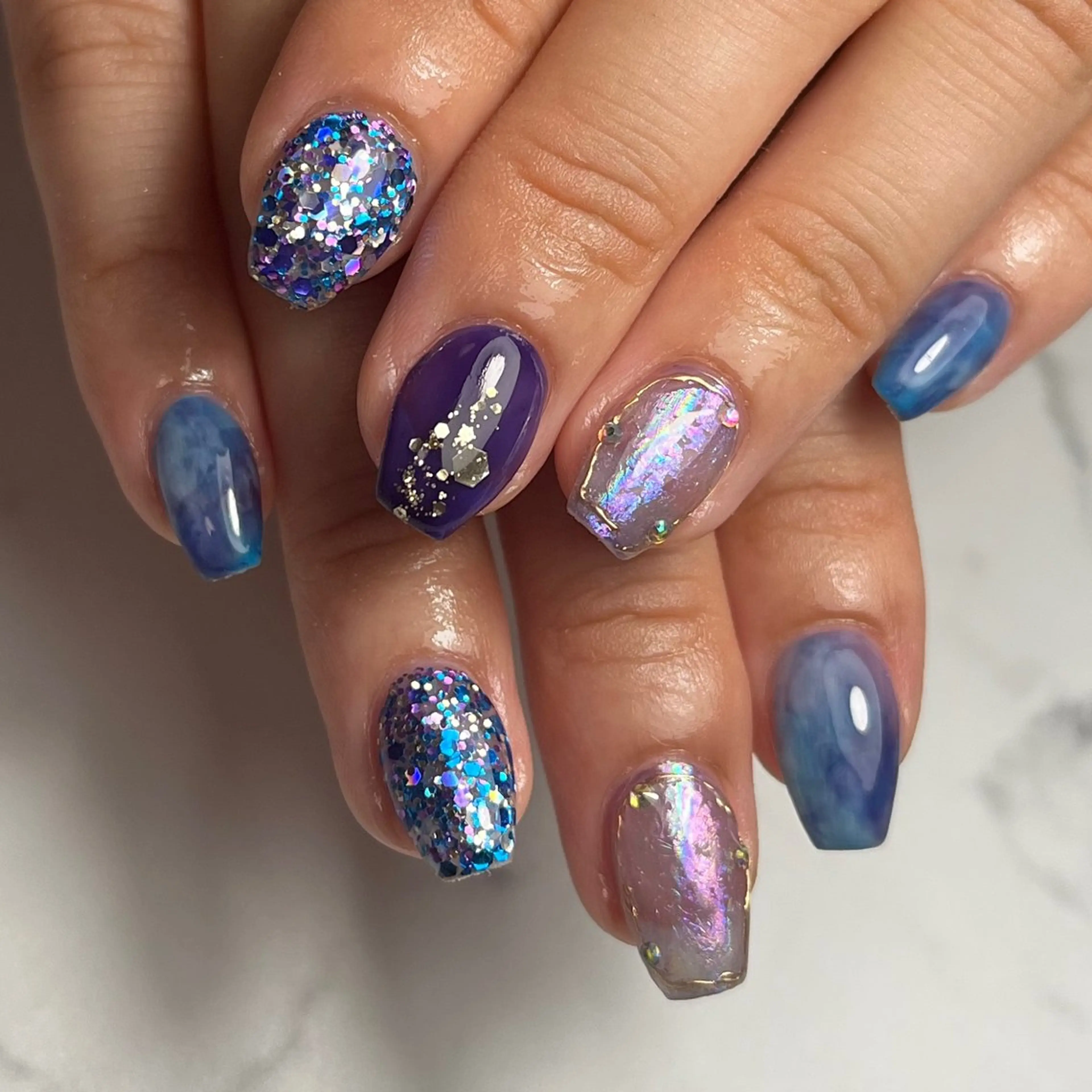 ネイル ブルー クリアネイル ラメ(グリッター) ニュアンスネイル ワンカラーネイル ハンドネイル NAIL NOWのネイルデザイン