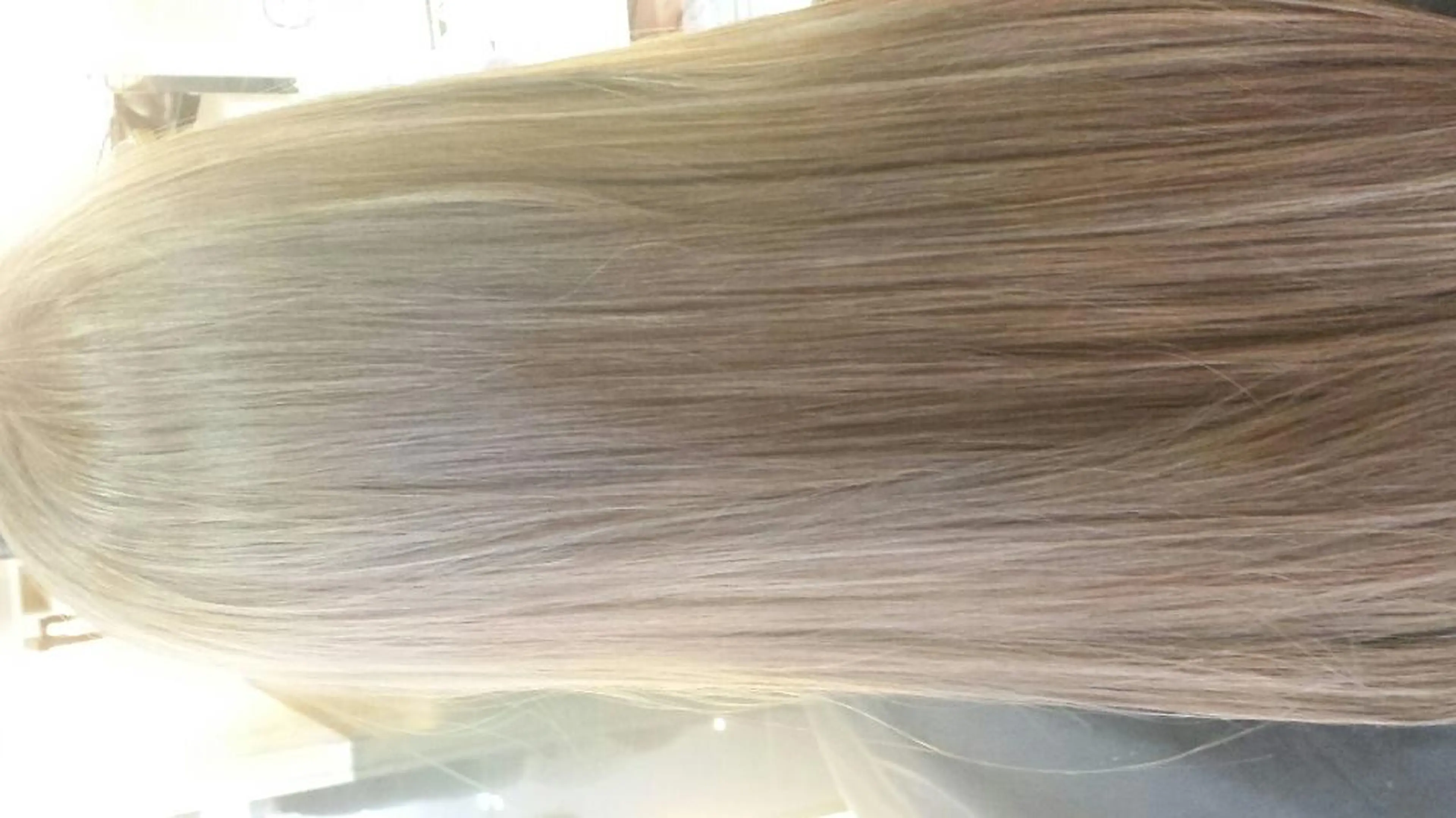 カラー ブリーチ 大久保 隆蔵のヘアスタイル