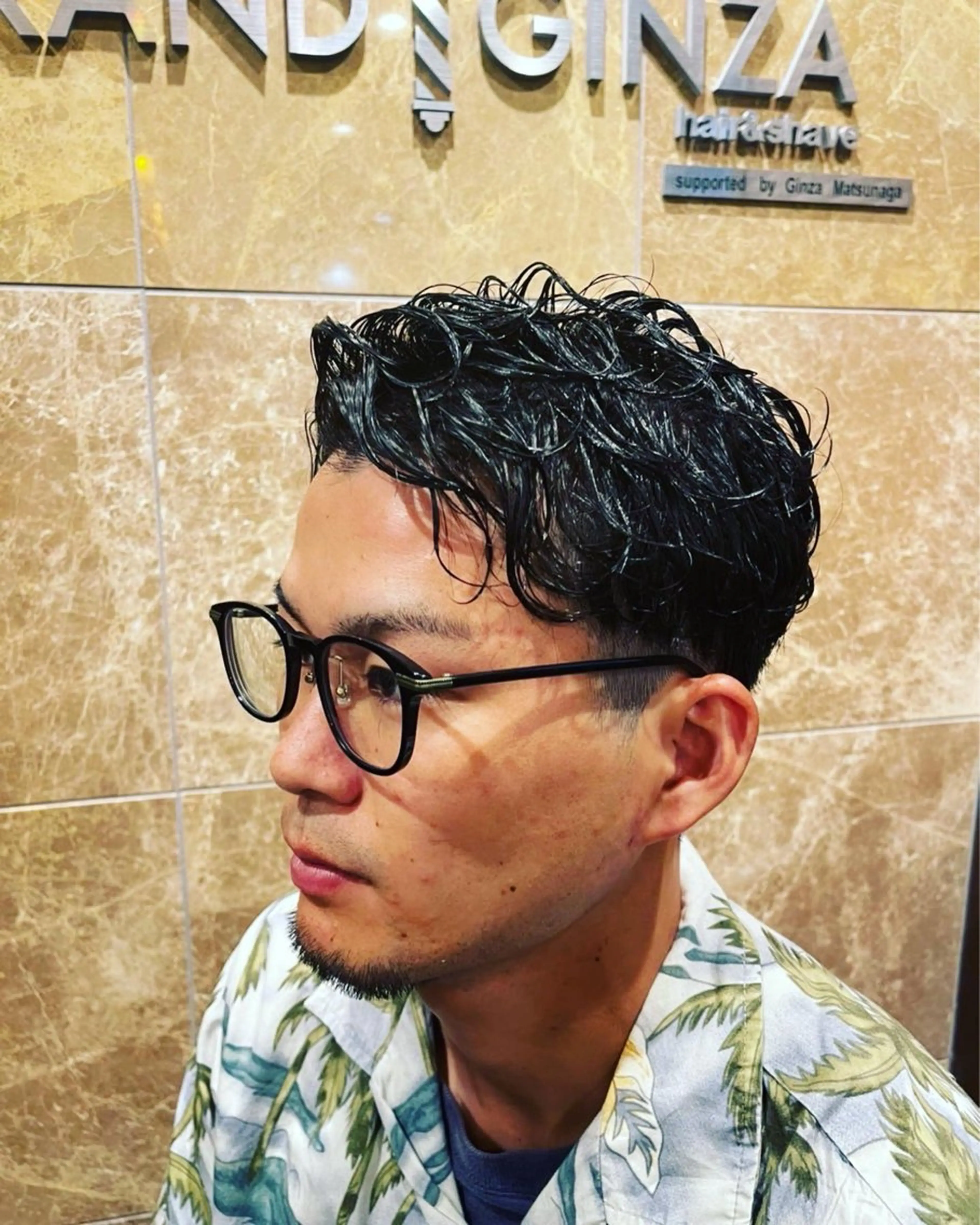 パーマ メンズ カット パーマ barbier GRAND GINZA所属・室橋 広人のヘアスタイル