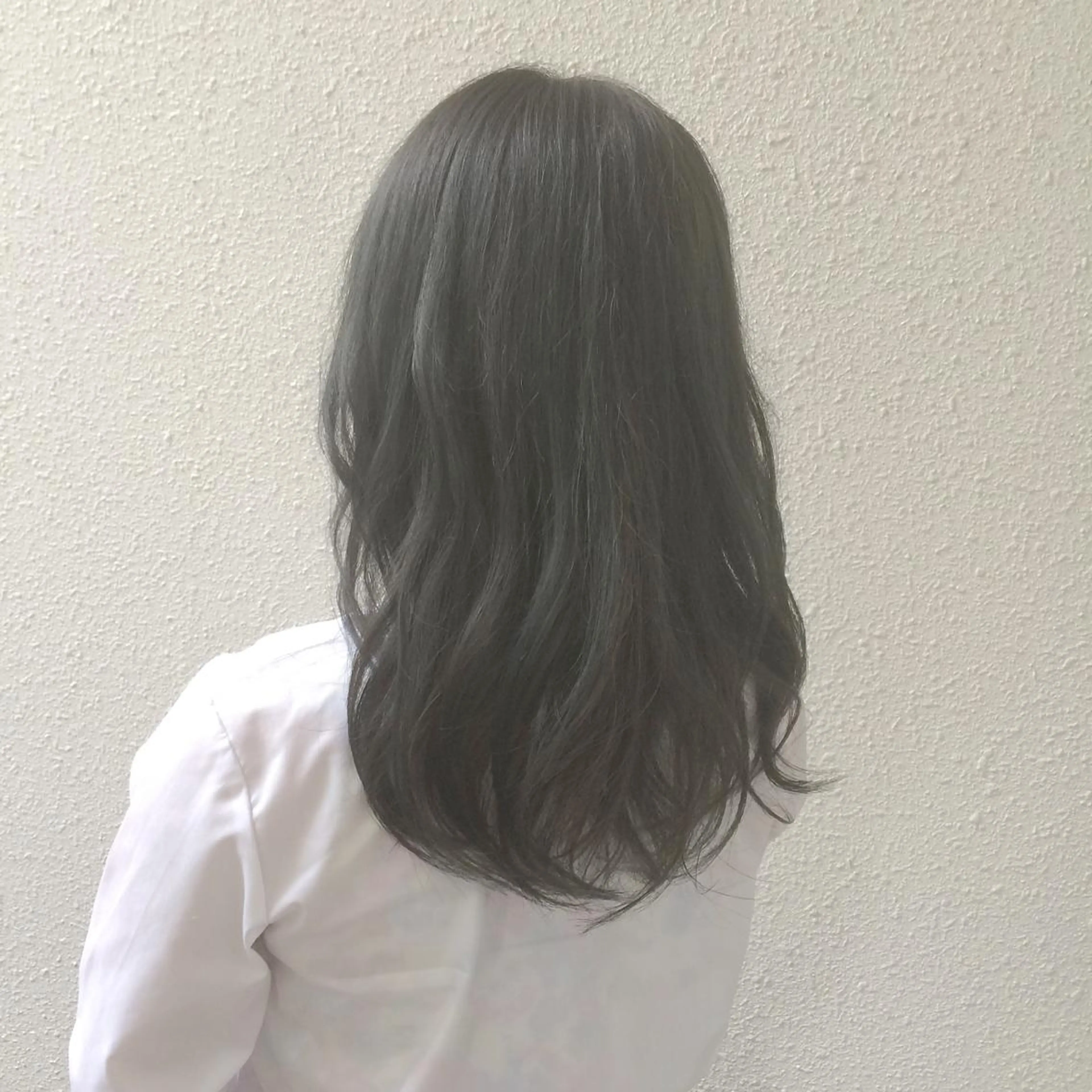 セミロング カラー アッシュ ダブルカラー インナーカラー/天神 ブリーチ/吉田のヘアスタイル