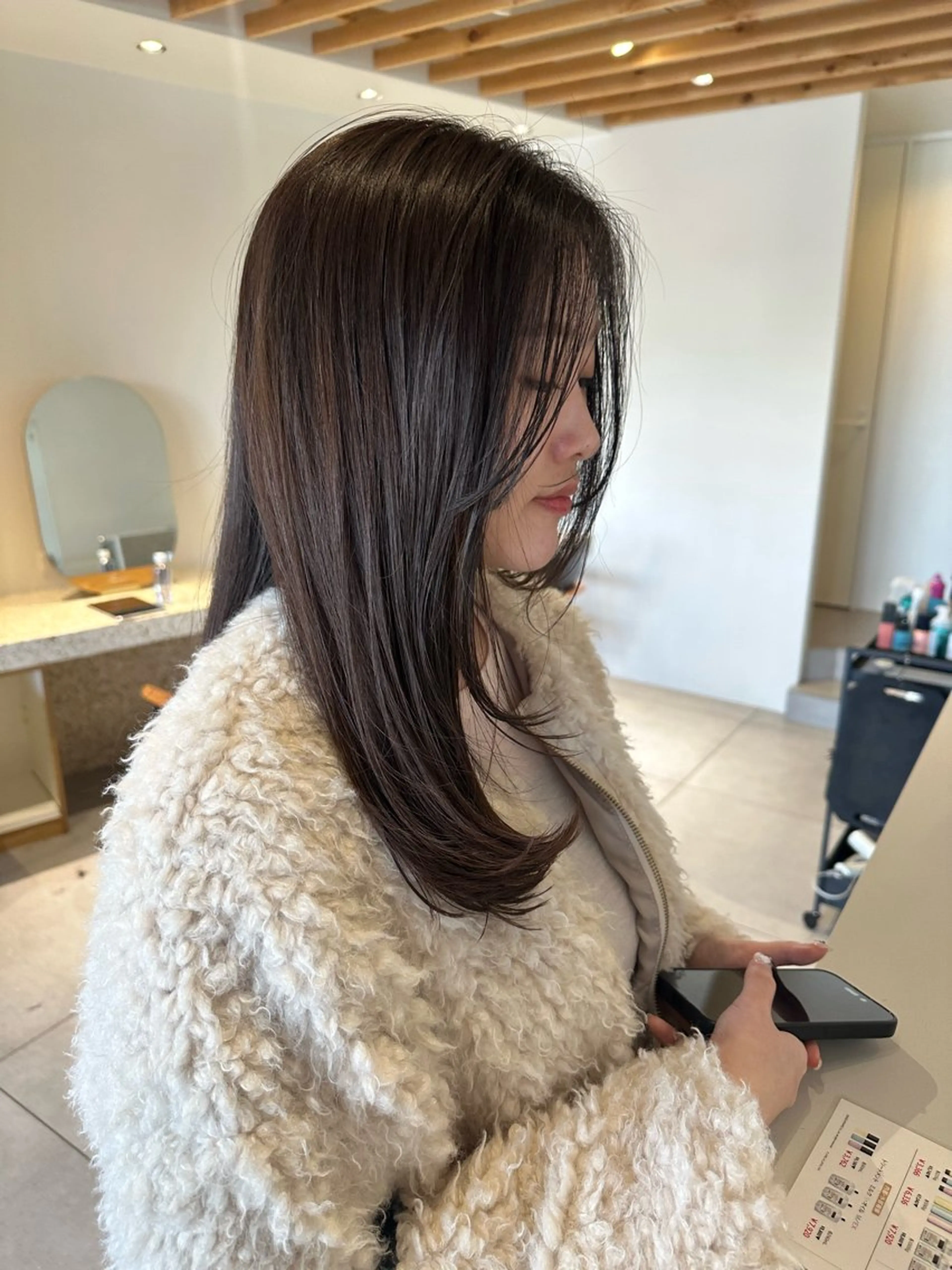 セミロング 和田 あおいのヘアスタイル