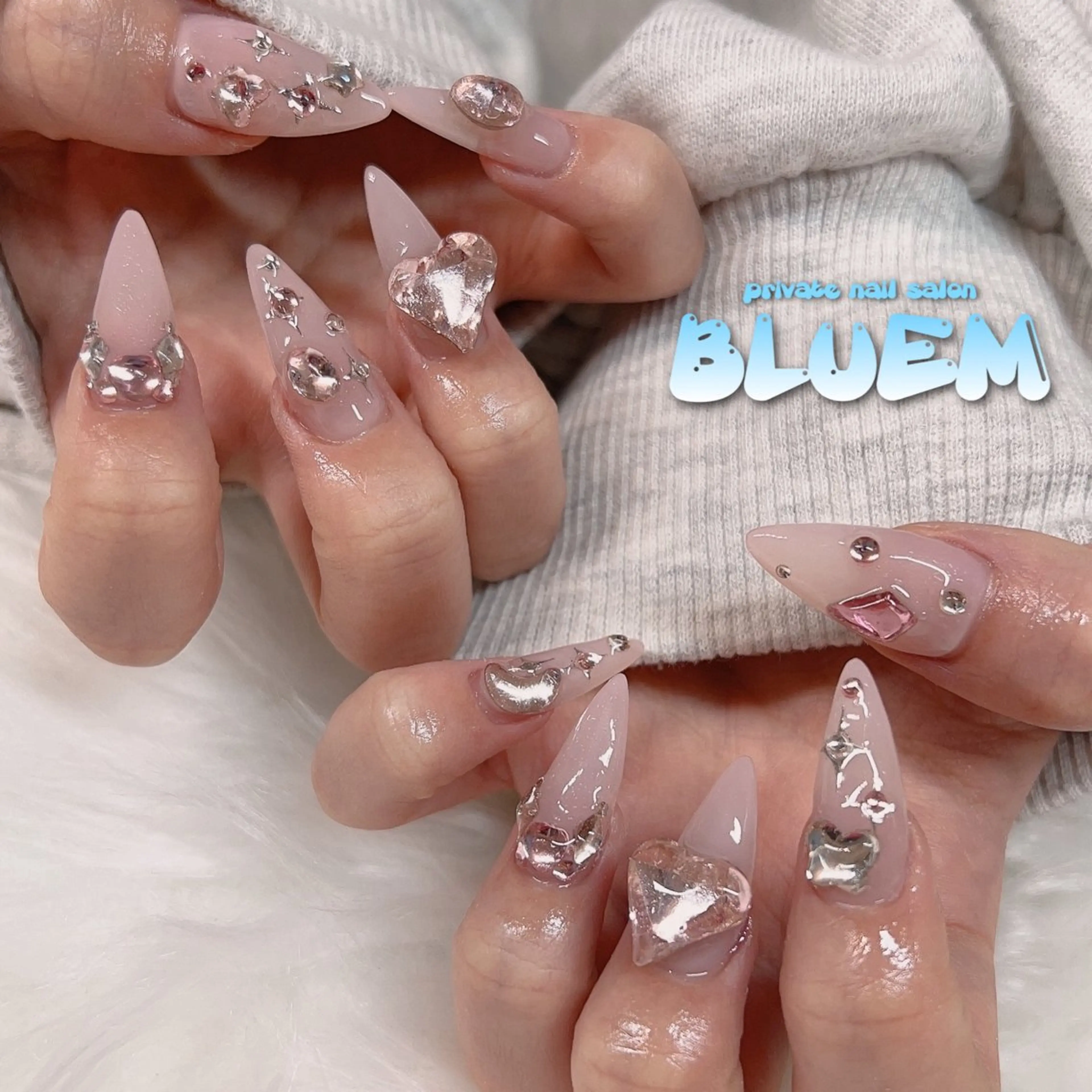 ネイル ハンドネイル BLUEM なな🐶のネイルデザイン