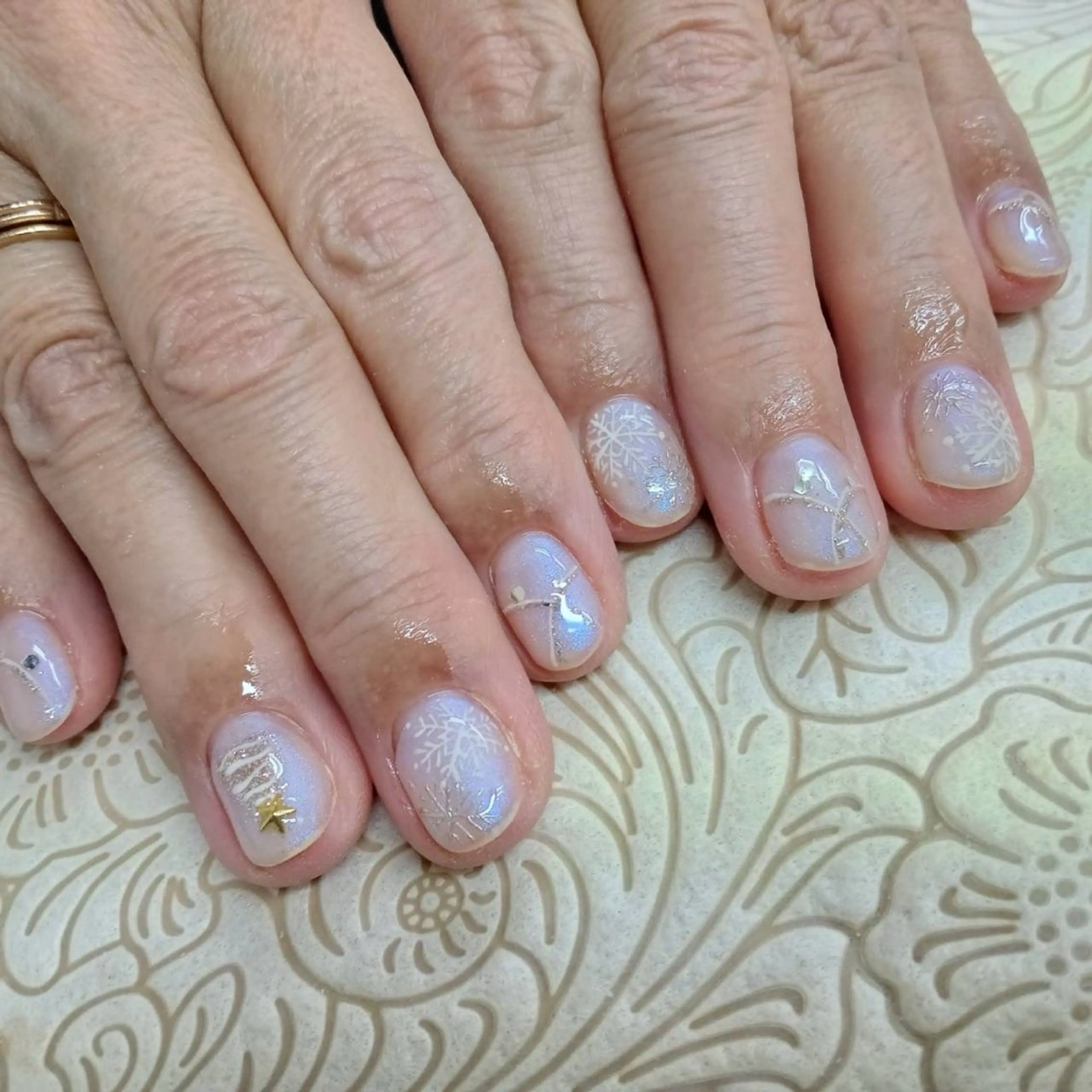 ネイル フラワーネイル precious nail  roomのネイルデザイン