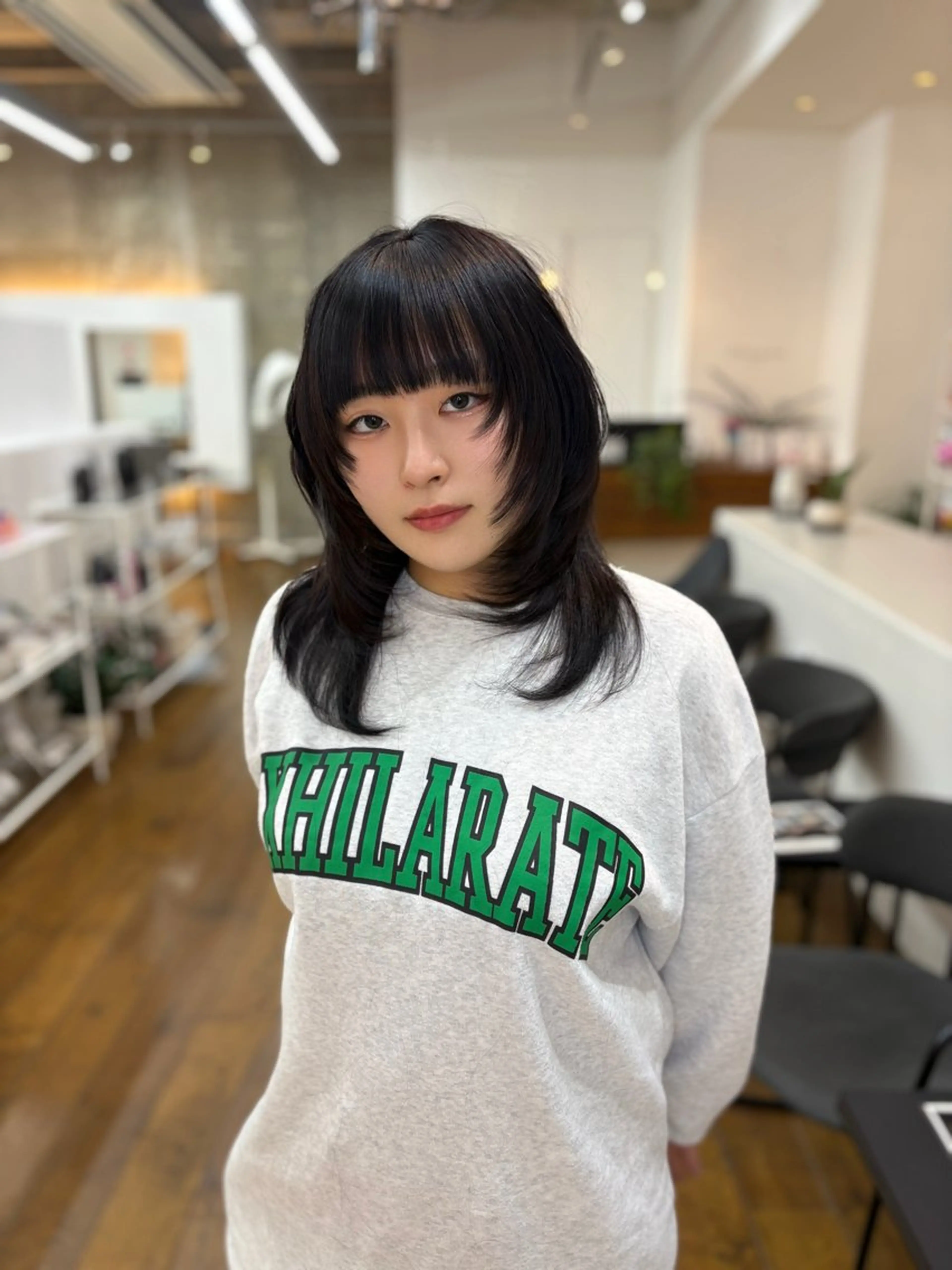 セミロング カット ヘアカラー パーマ 縮毛矯正 トリートメント ヘッドスパ 堂脇 瑚白のヘアスタイル