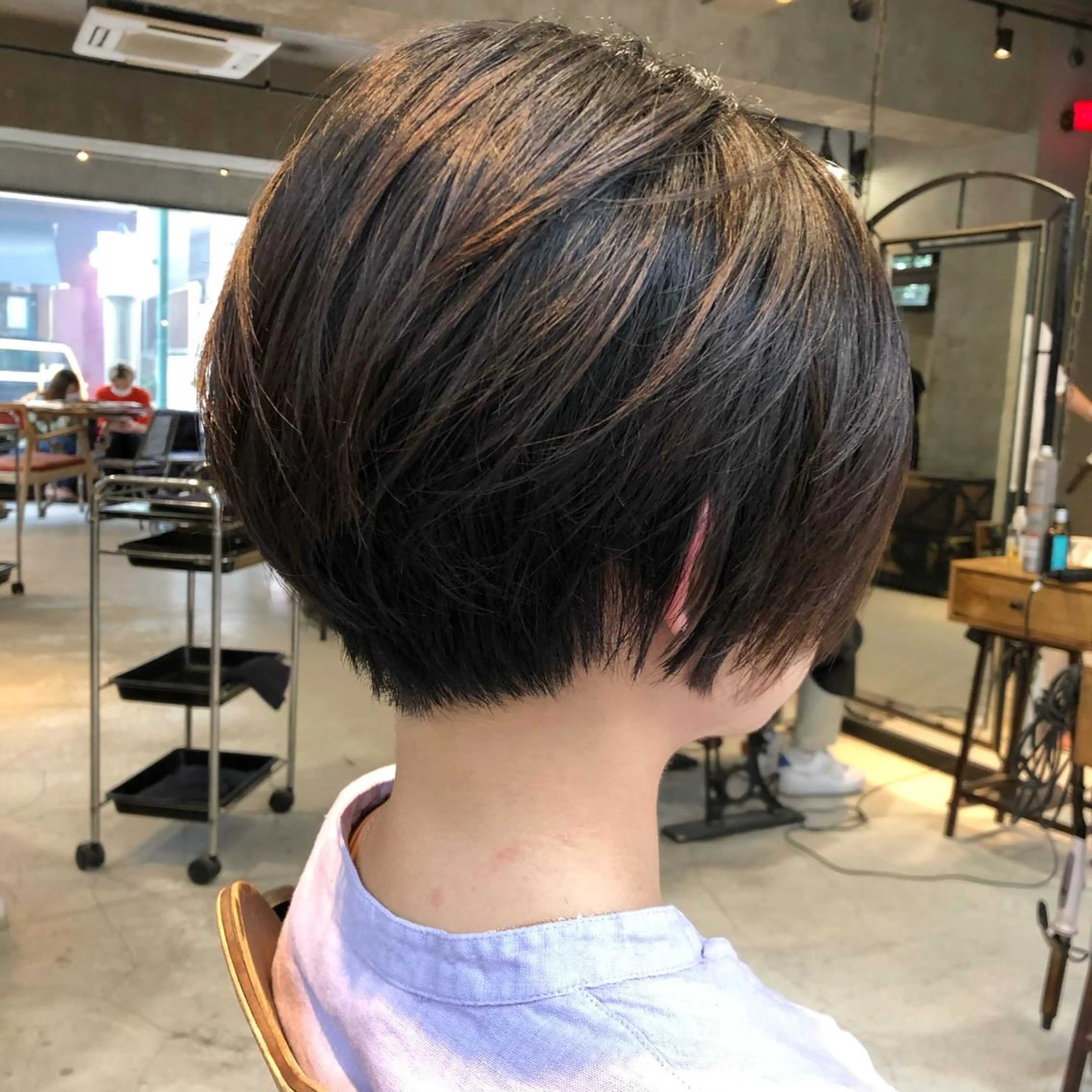 ショート カット SHARON（シャロン）所属・すきバサミを使わない カット✂️✨郡司泰之のヘアスタイル