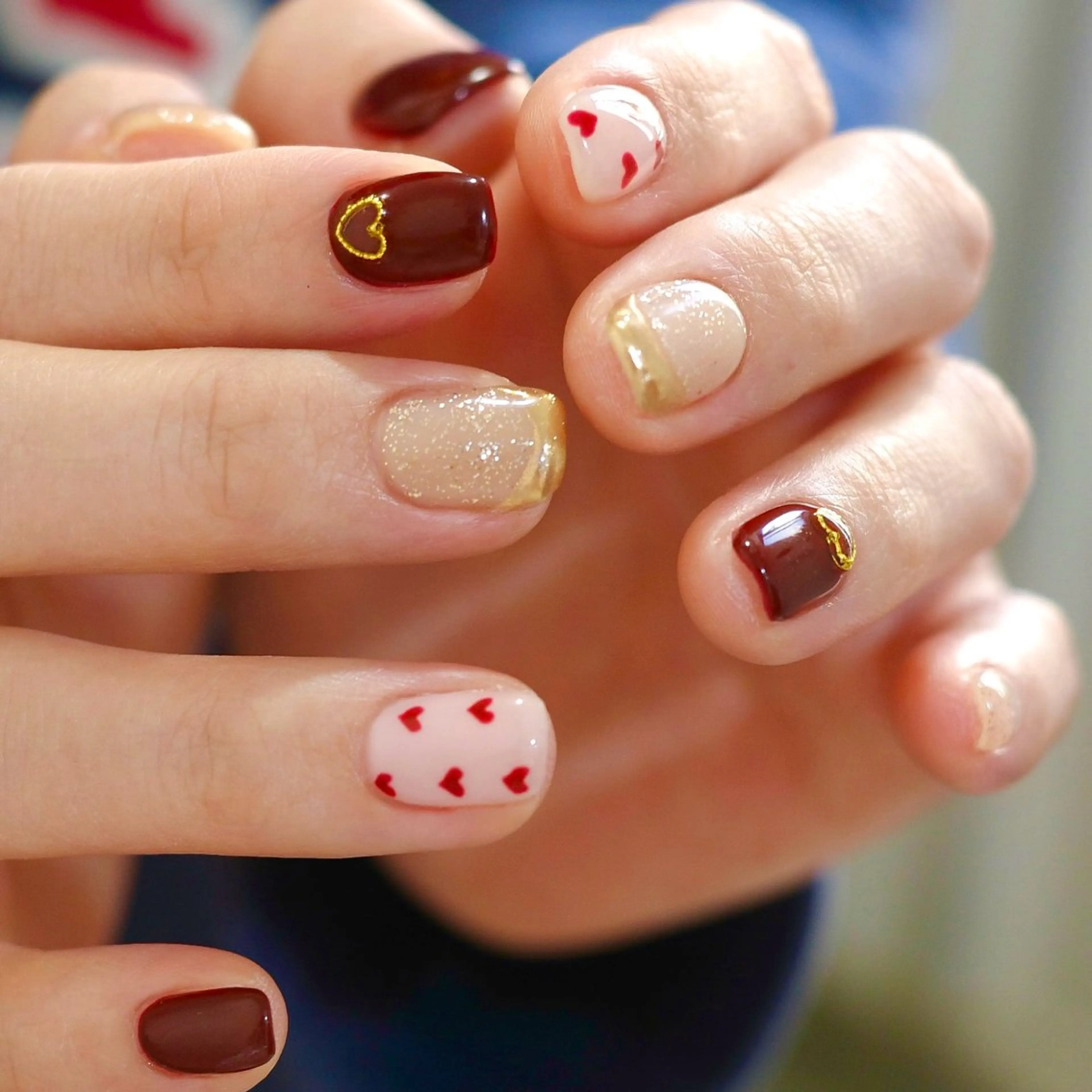 ネイル ボルドー ゴールド ハート バレンタイン ホワイト ハンドネイル pointillé .ayaのネイルデザイン