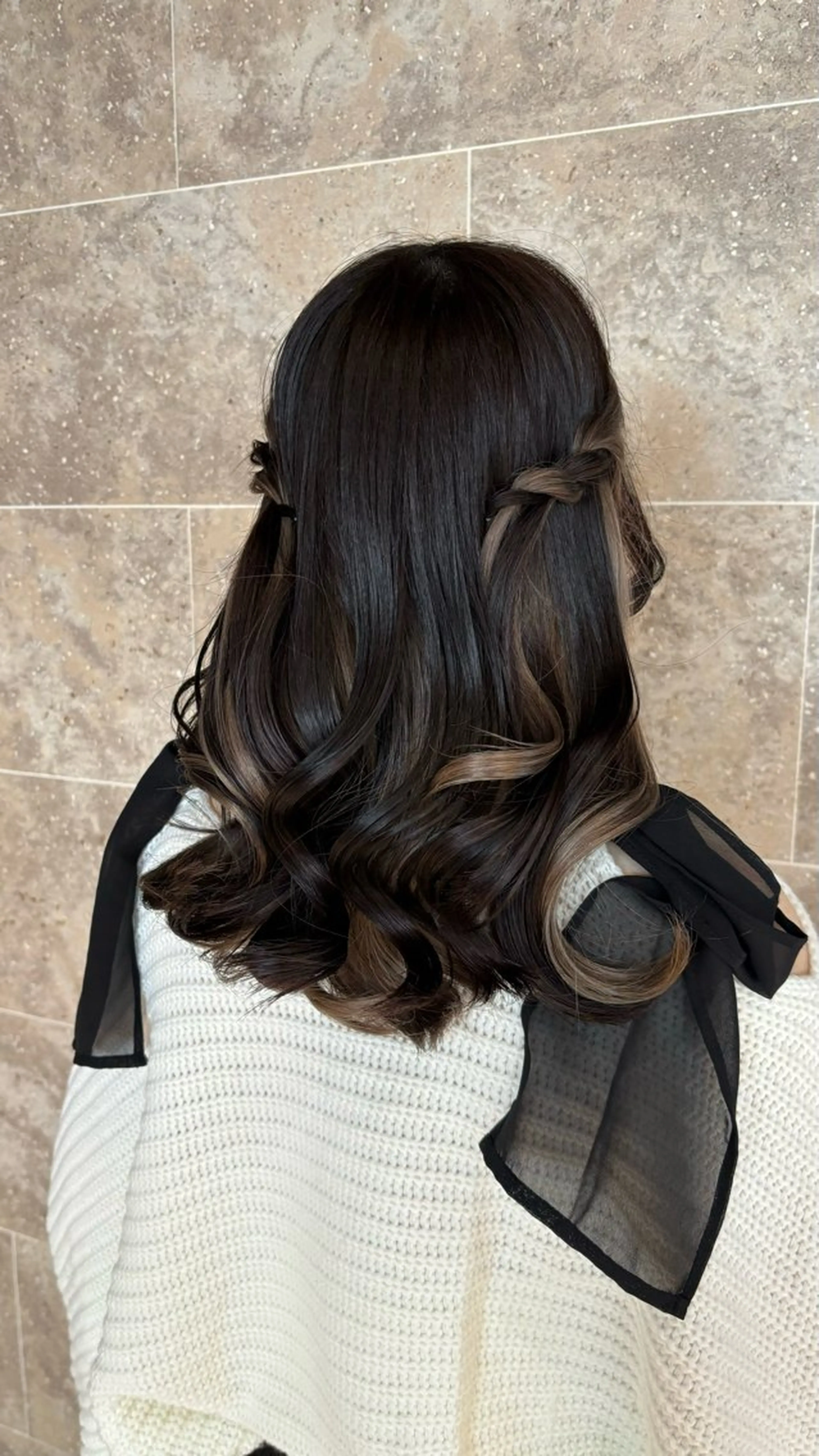 セミロング ヘアアレンジ seri💜艶カラー 💖ヘアアレンジのヘアスタイル