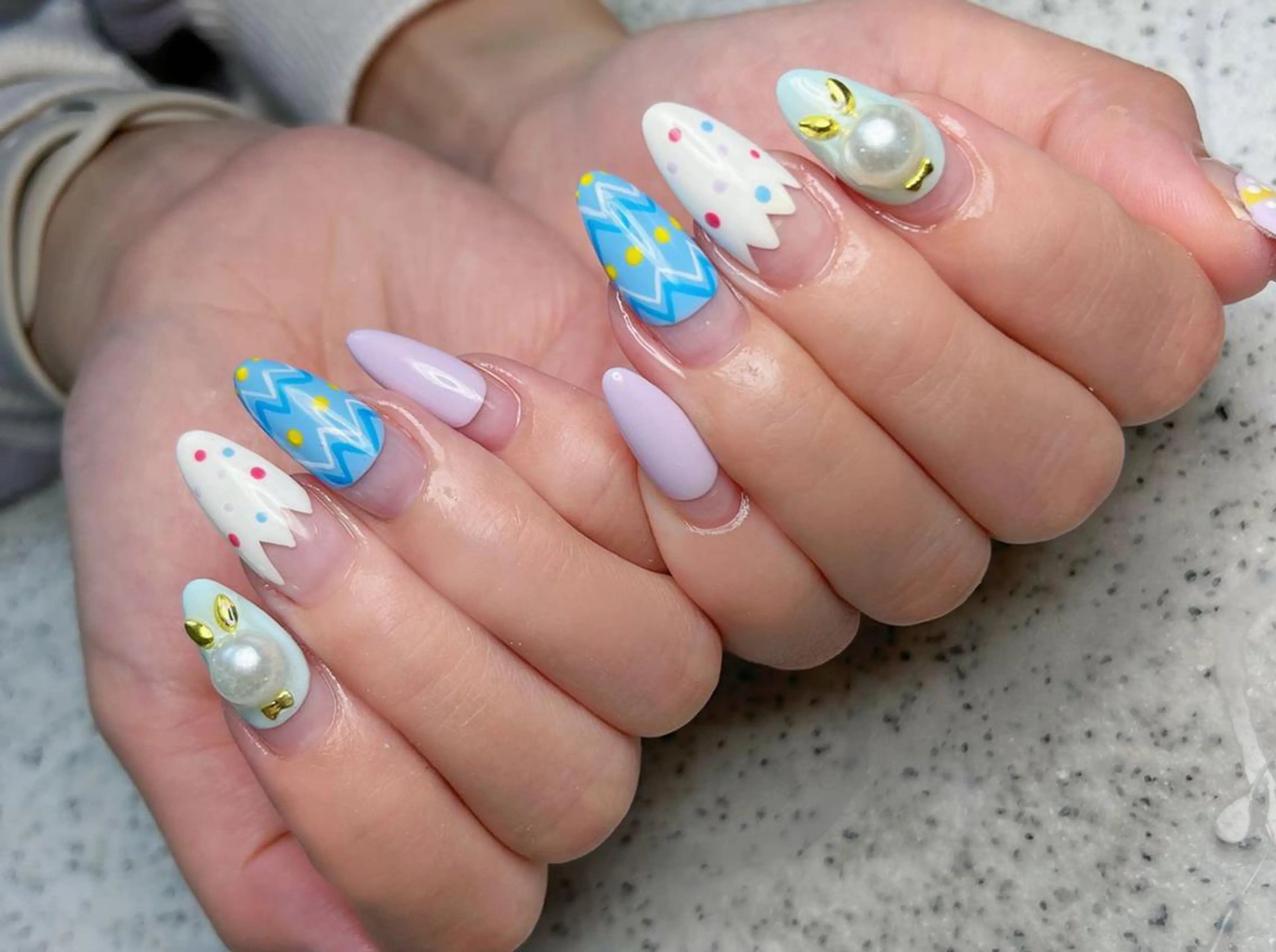 ネイル 長さ出し ネイルチップ Queen's ゆなのネイルデザイン