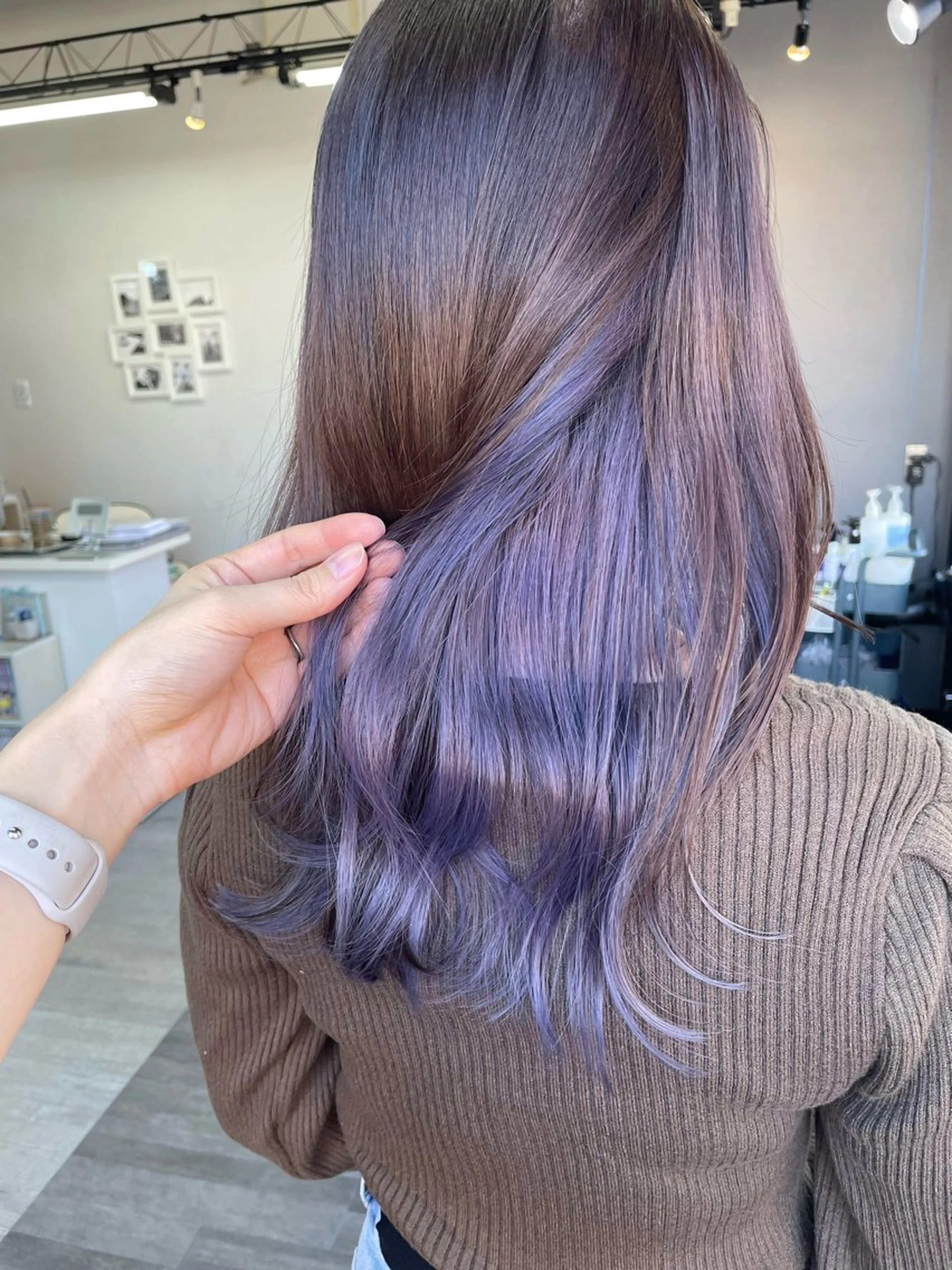 ロング カラー インナーカラー ラベンダーカラー オノ アカネのヘアスタイル