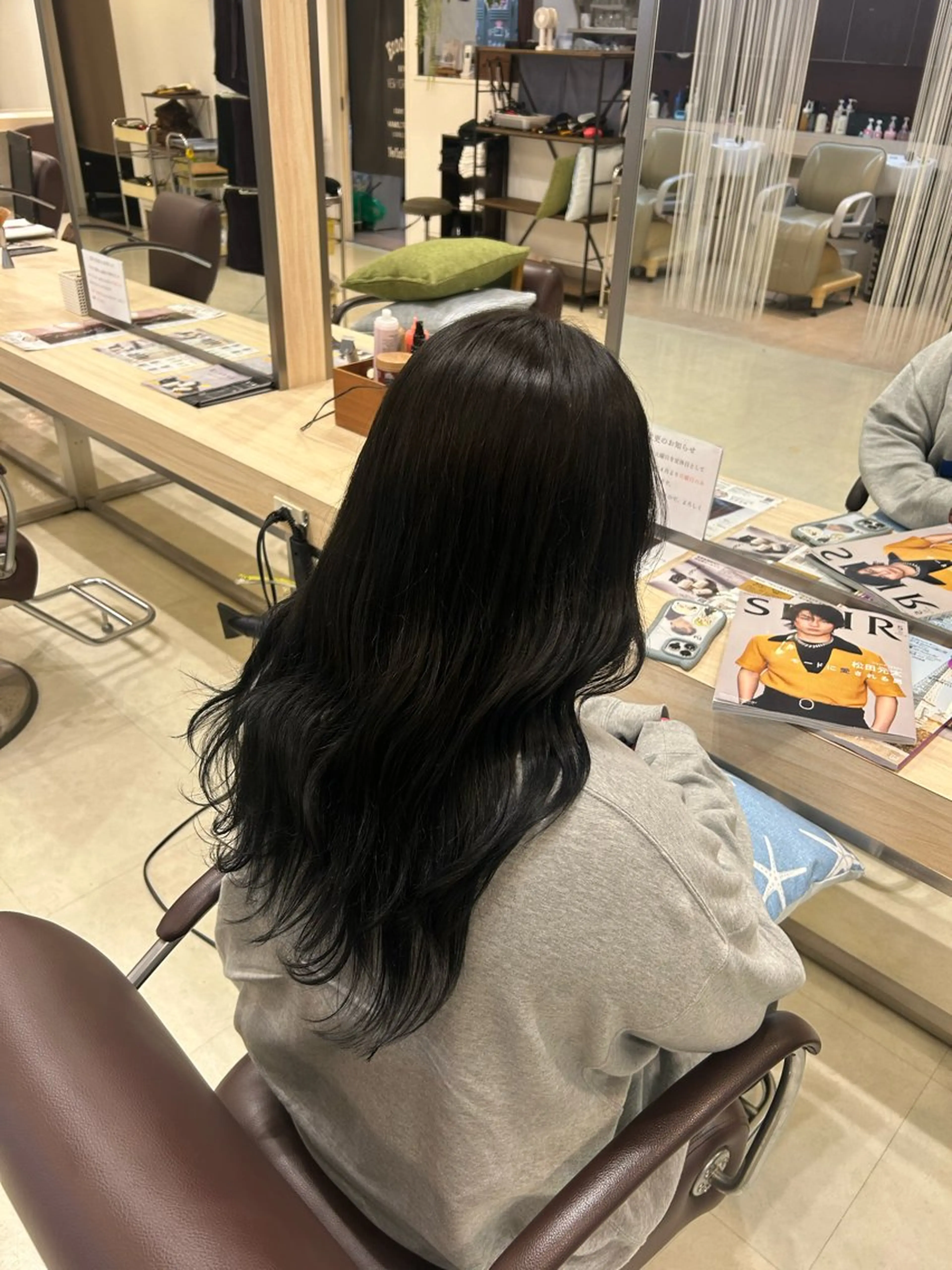 ロング ヘアカラー 北崎 花のヘアスタイル