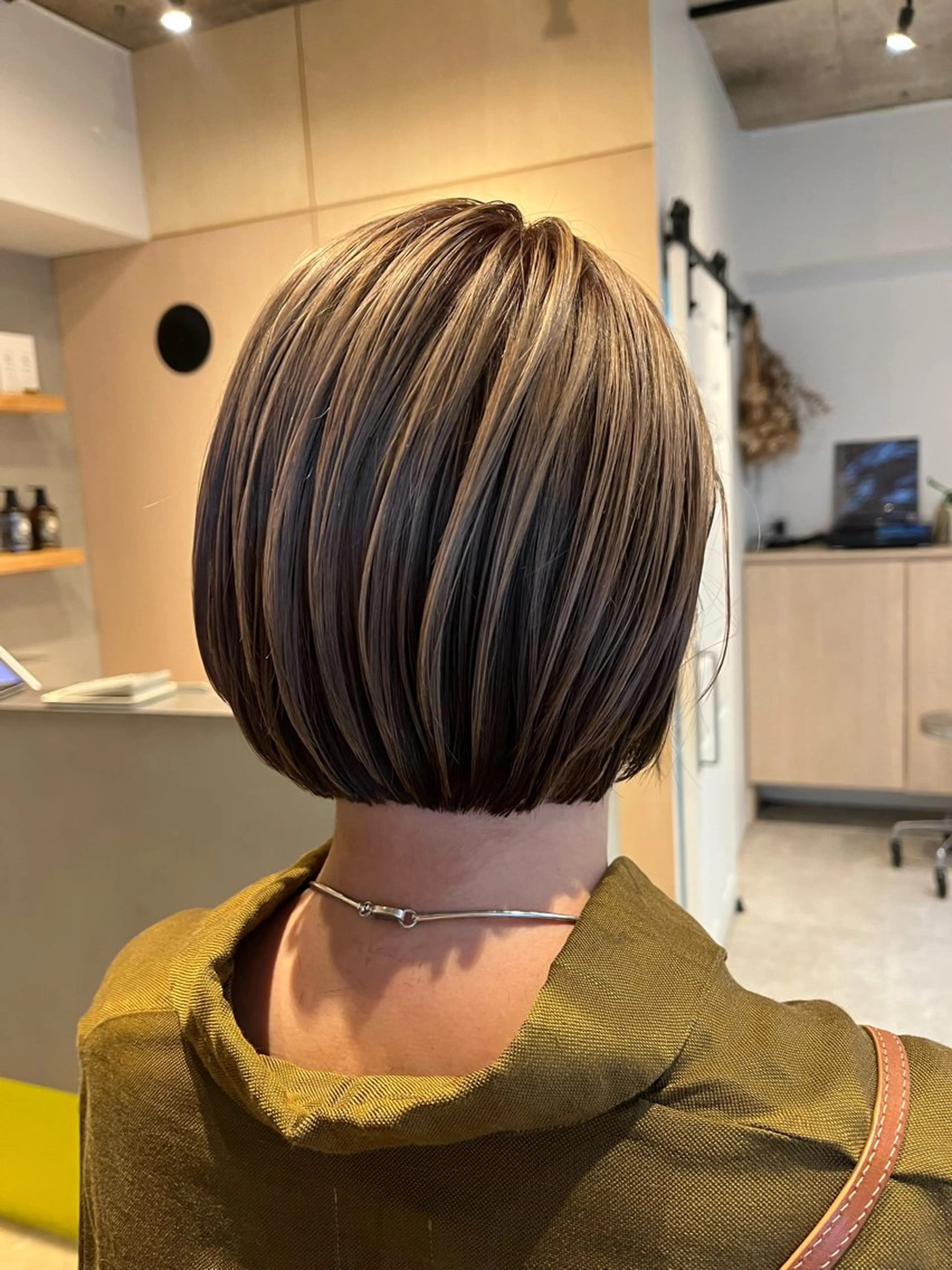 ショート カラー タカノ ノゾミのヘアスタイル