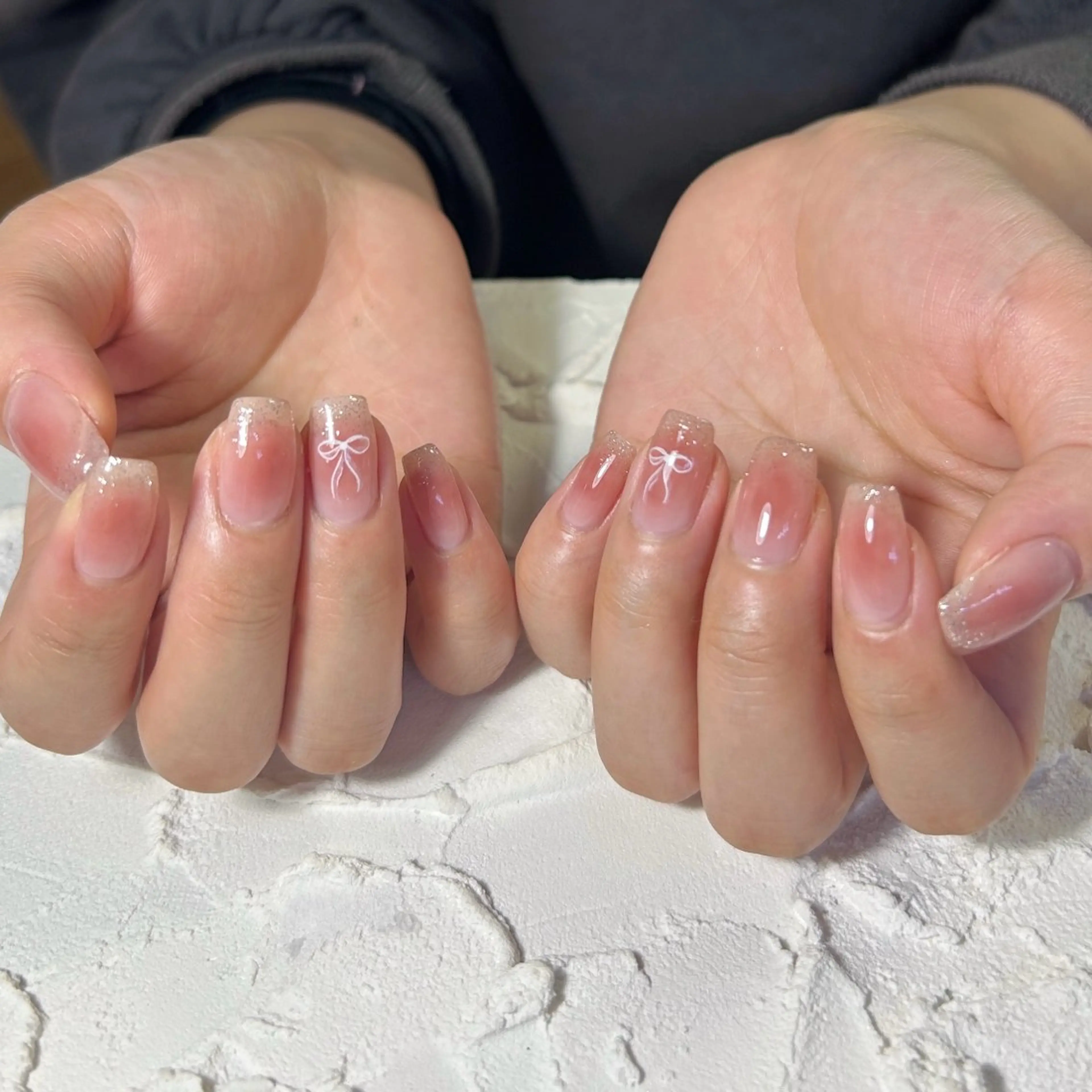 ネイル チークネイル リボン ハンドネイル Lofinails ちひろのネイルデザイン