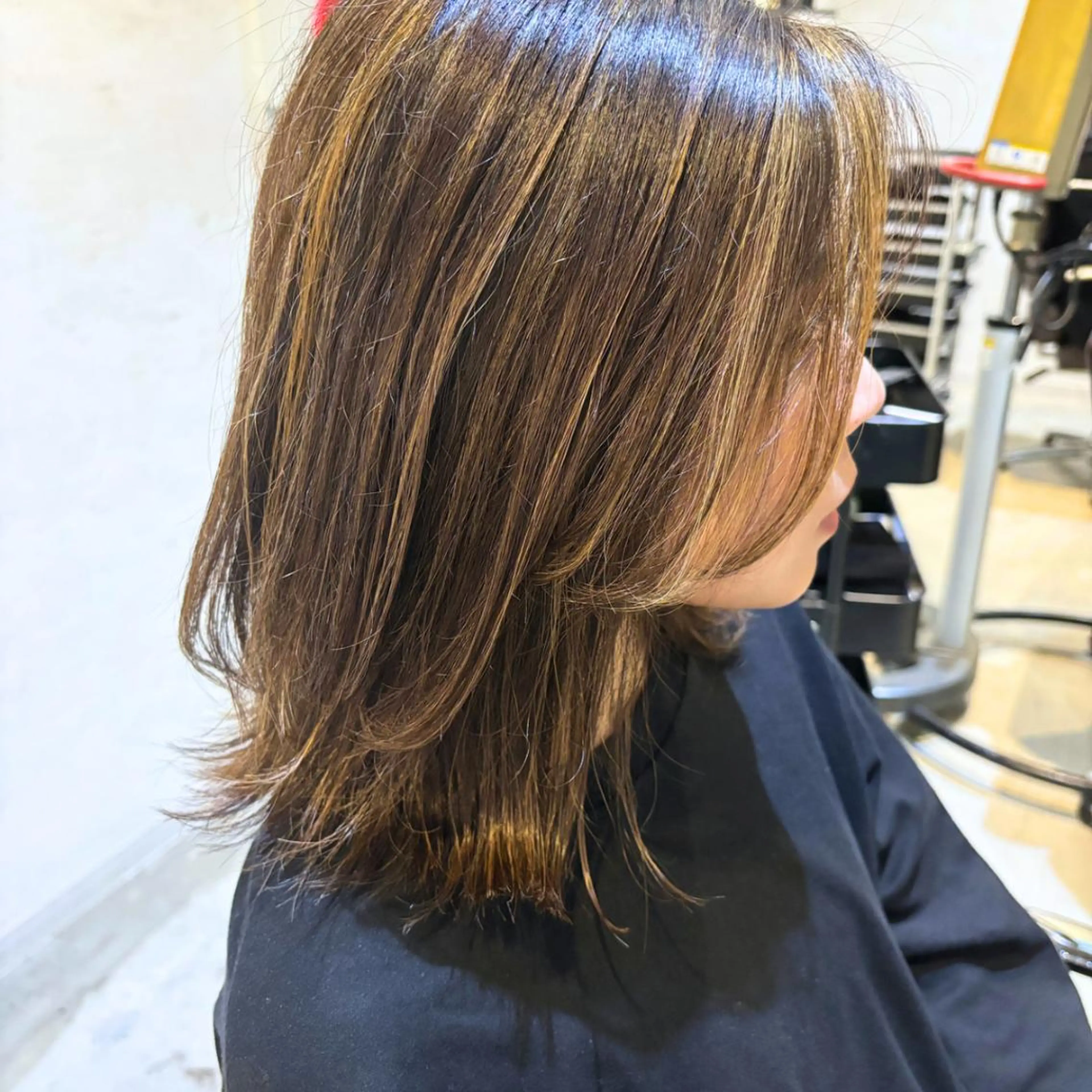 セミロング ハイライト ONE.STOP. LABOのヘアスタイル