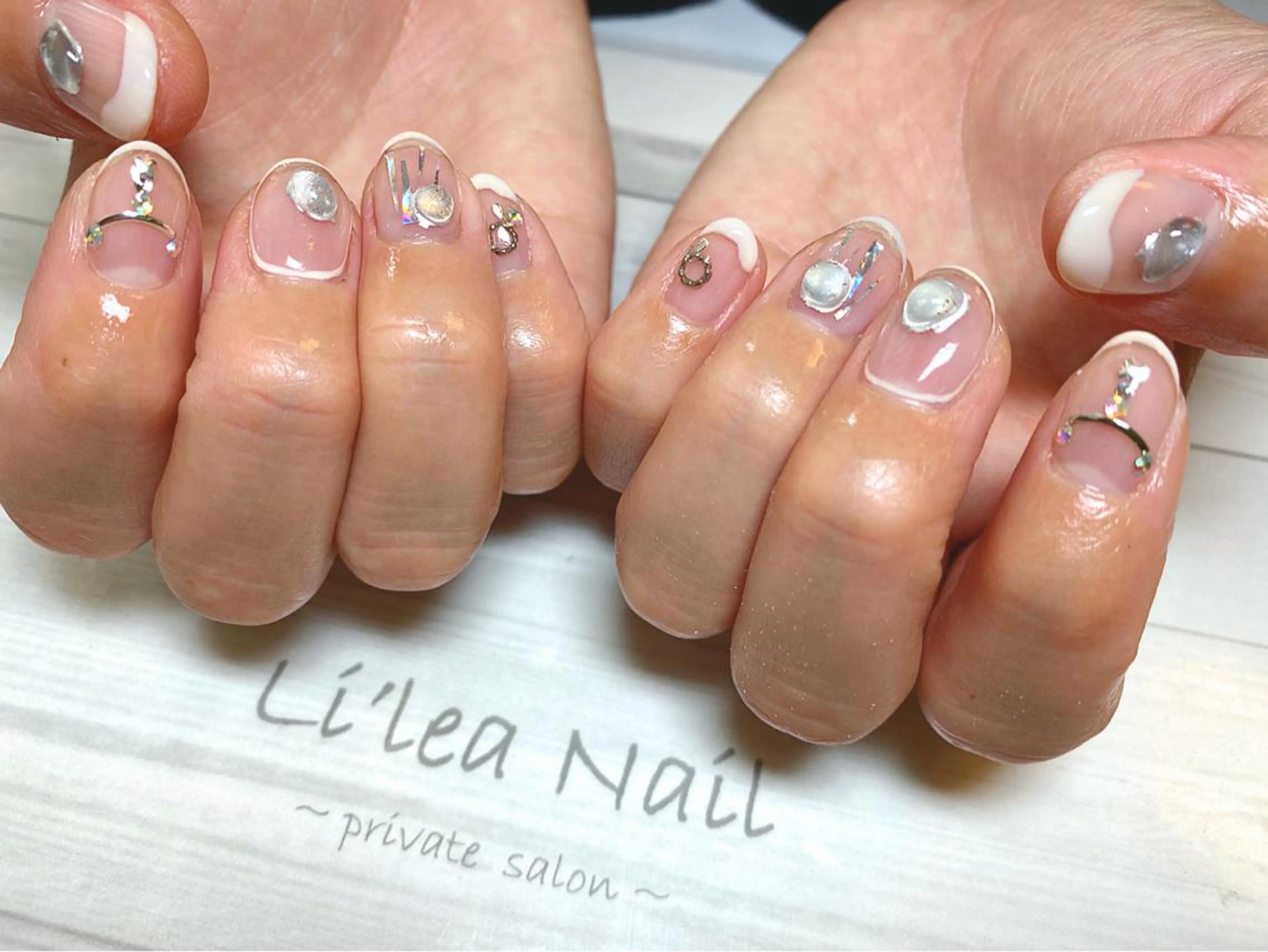 ネイル Li'leaNail AINAのネイルデザイン