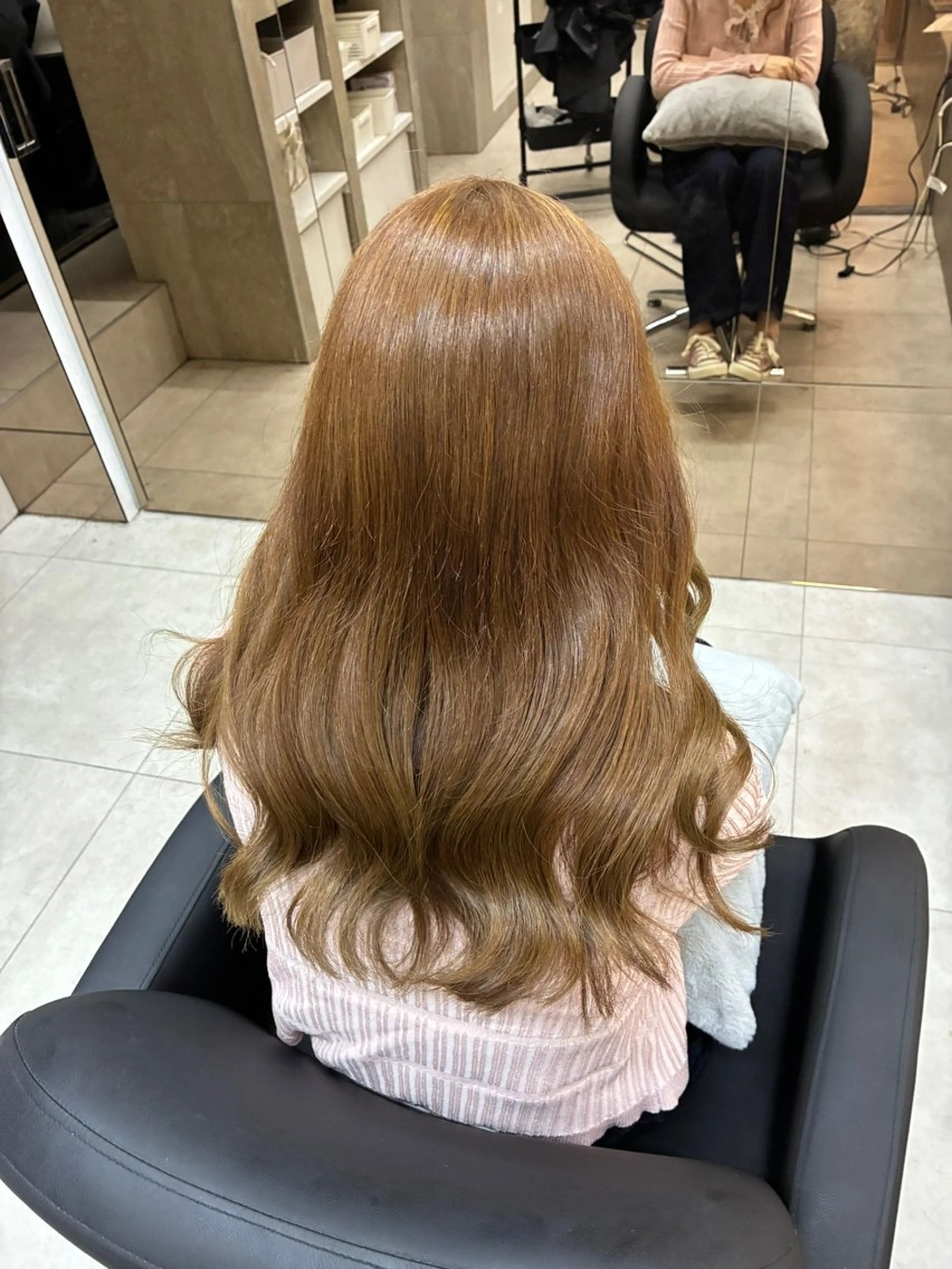 セミロング カラー ベージュカラー ブリーチ ミルクティーベージュ ブリーチなしカラー ヘアカラー 「似合わせ/髪質改善 《ワタル》」のヘアスタイル