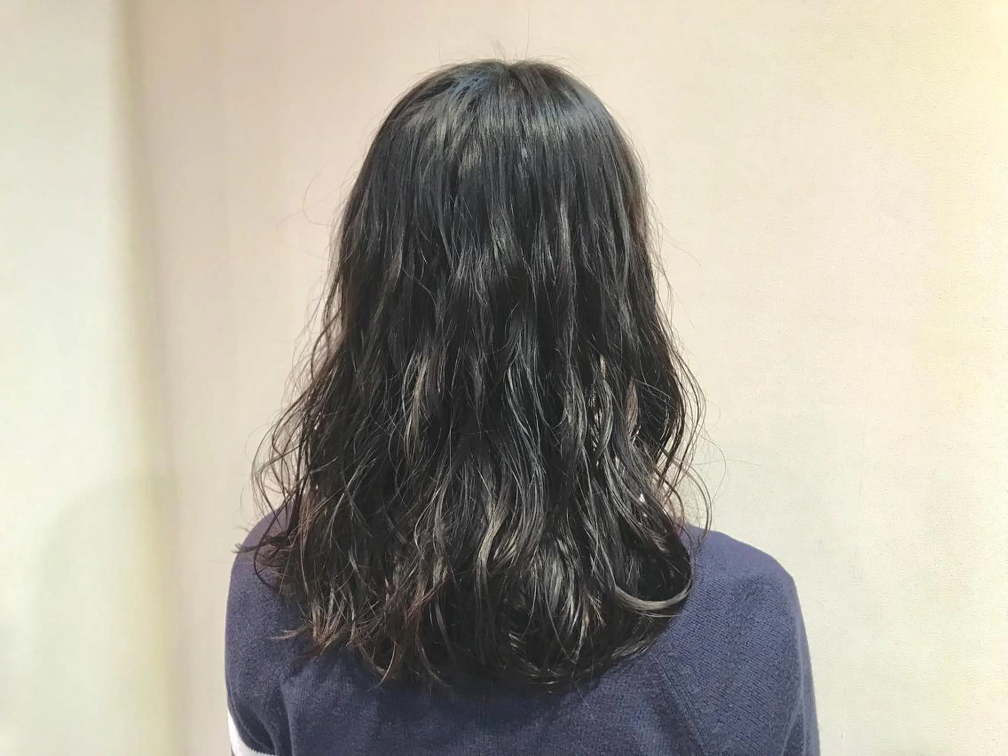 ミディアム パーマ ミディアムパーマ ✨美髪サラ艶トレンド 橋柿 実紀✨のヘアスタイル