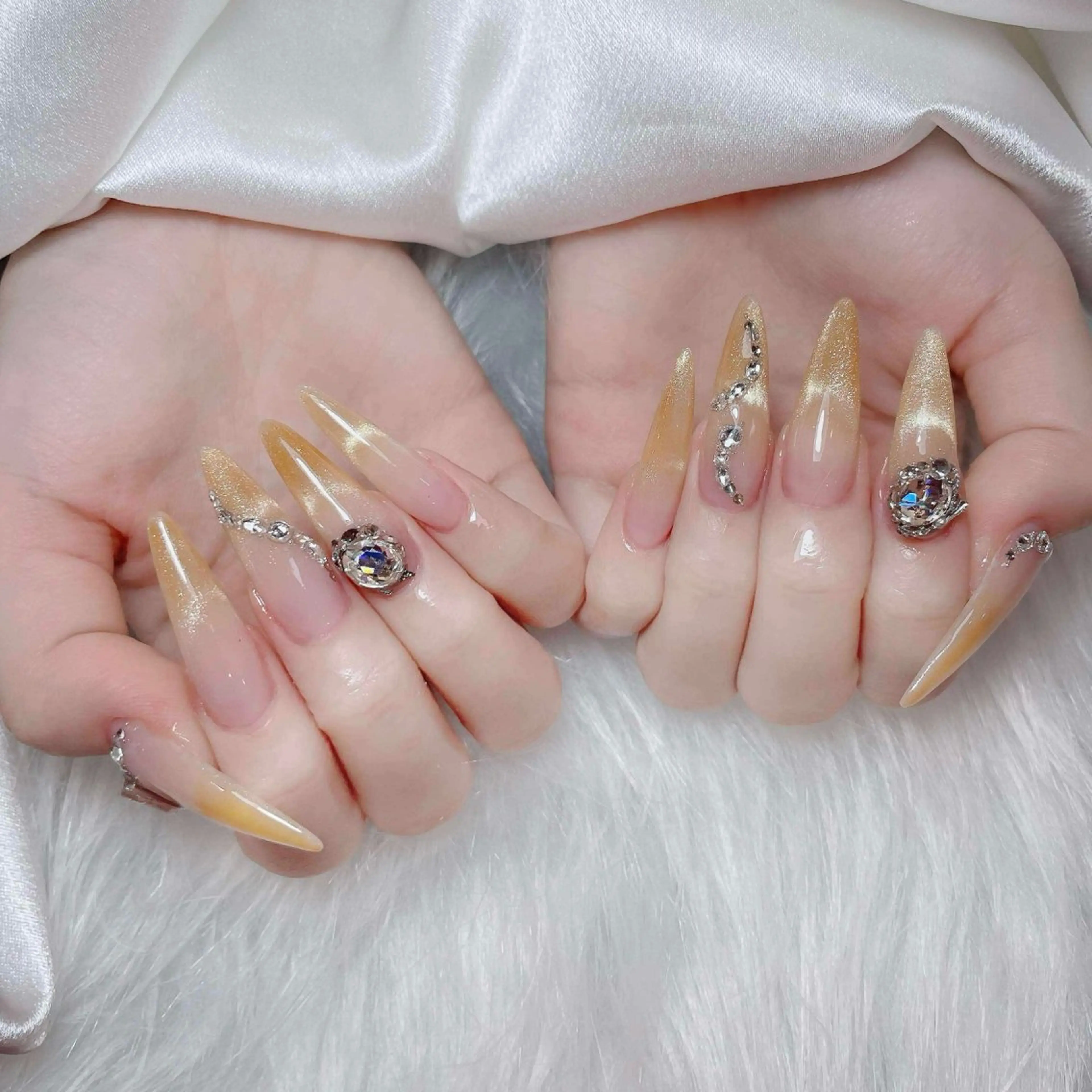 ネイル ハンドネイル Queen Nail Salonのネイルデザイン