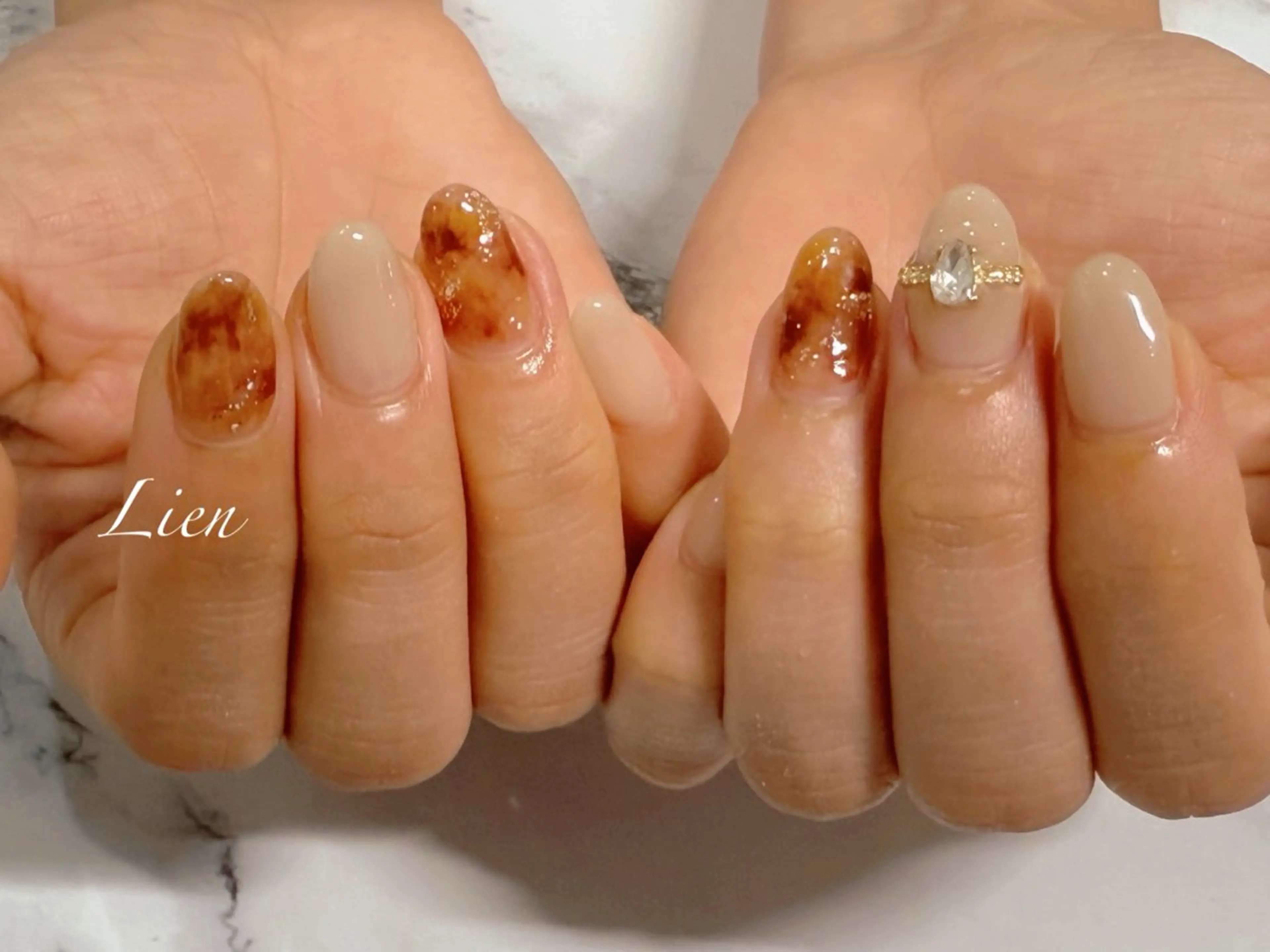 ネイル 長さ出し フットネイル フレンチネイル ジェルネイル ガラスフレンチ ハンドネイル Lien（リアン） 銀座駅6分のネイルデザイン