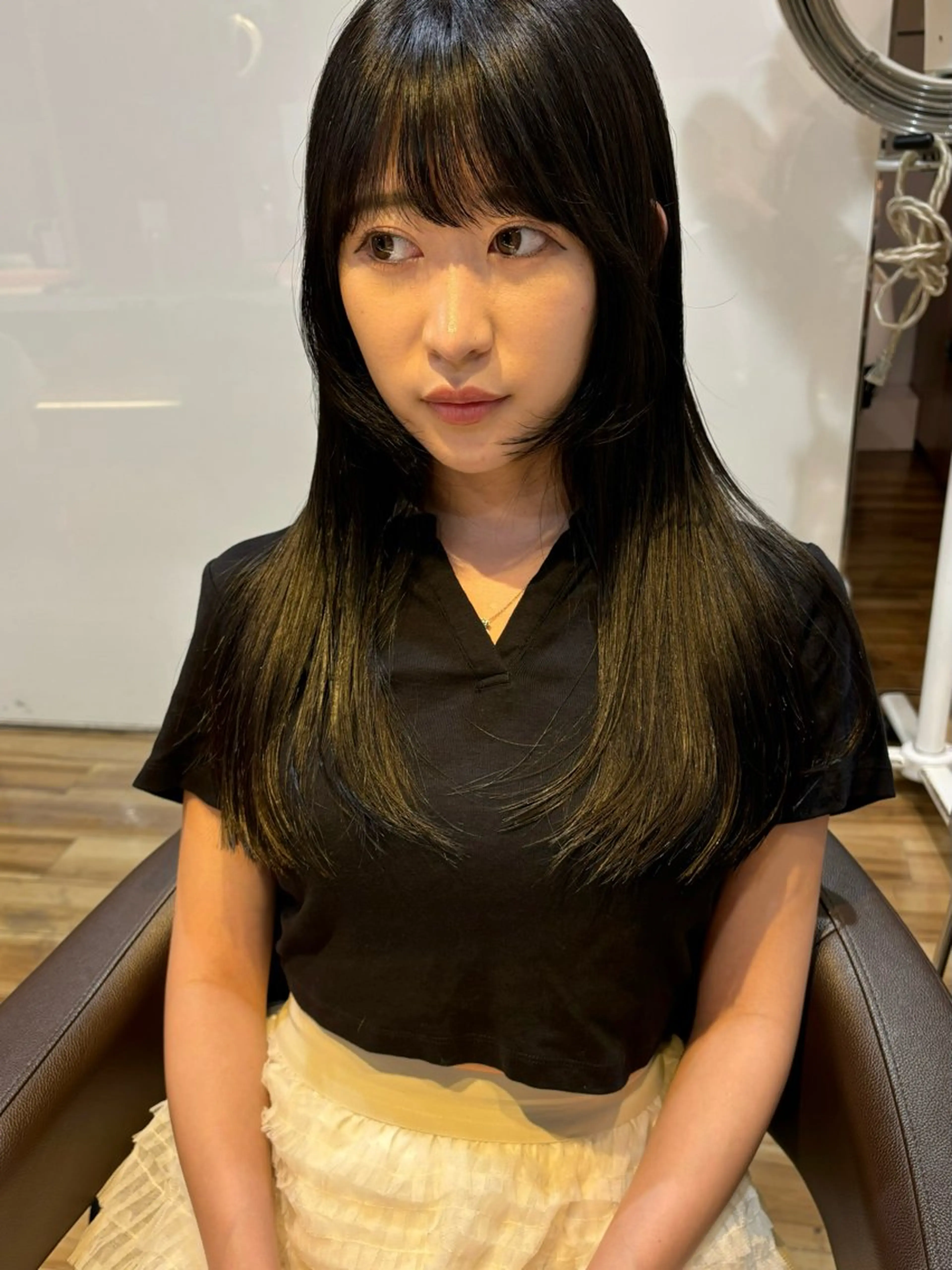 ロング カラー 顔まわりレイヤー レイヤーカット カット ヘアカラー トリートメント レイヤーカット /透明感/千葉怜寿のヘアスタイル