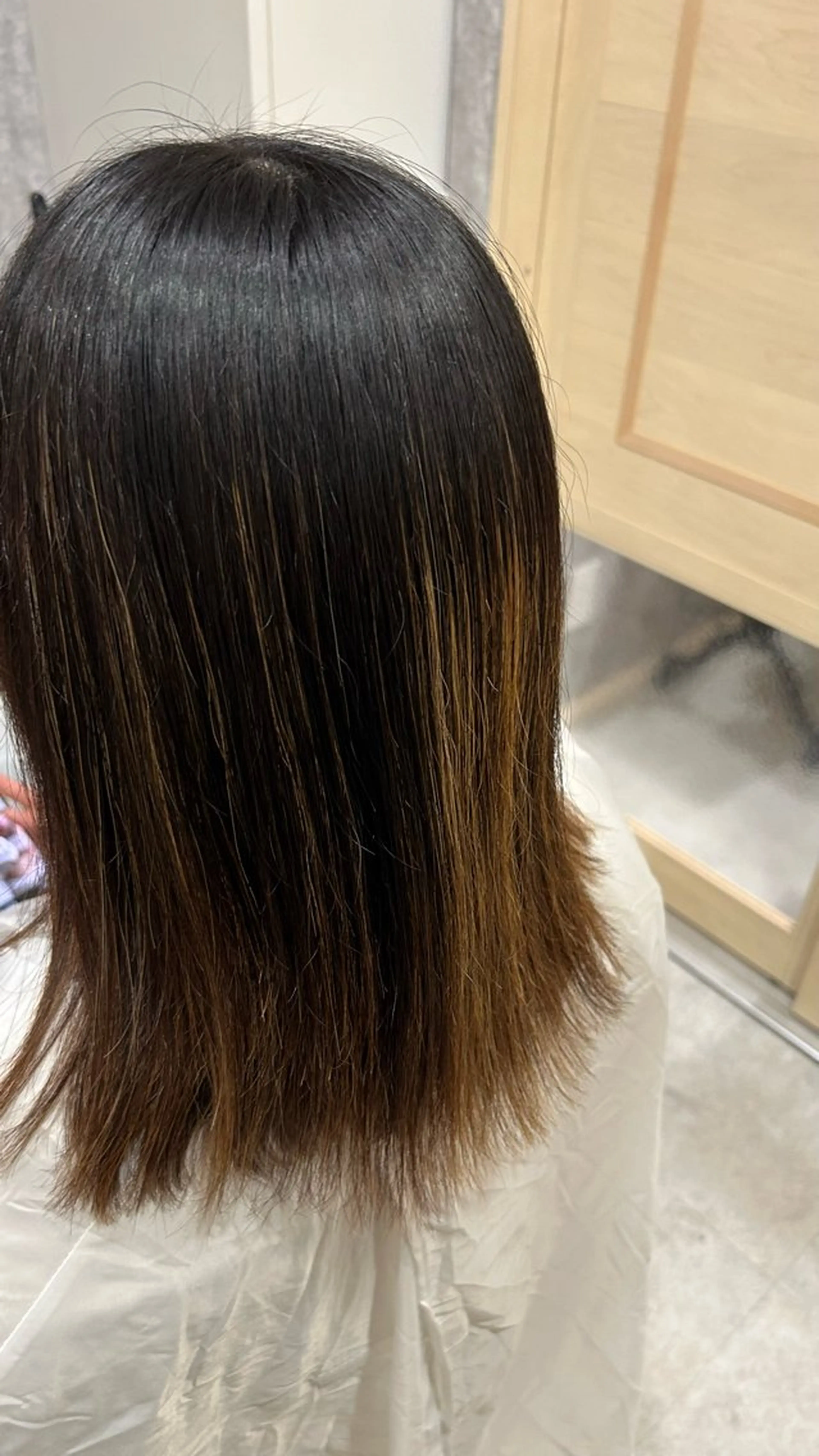 セミロング カラー ♣️似合わせ 艶髪カラーYUUGAのヘアスタイル