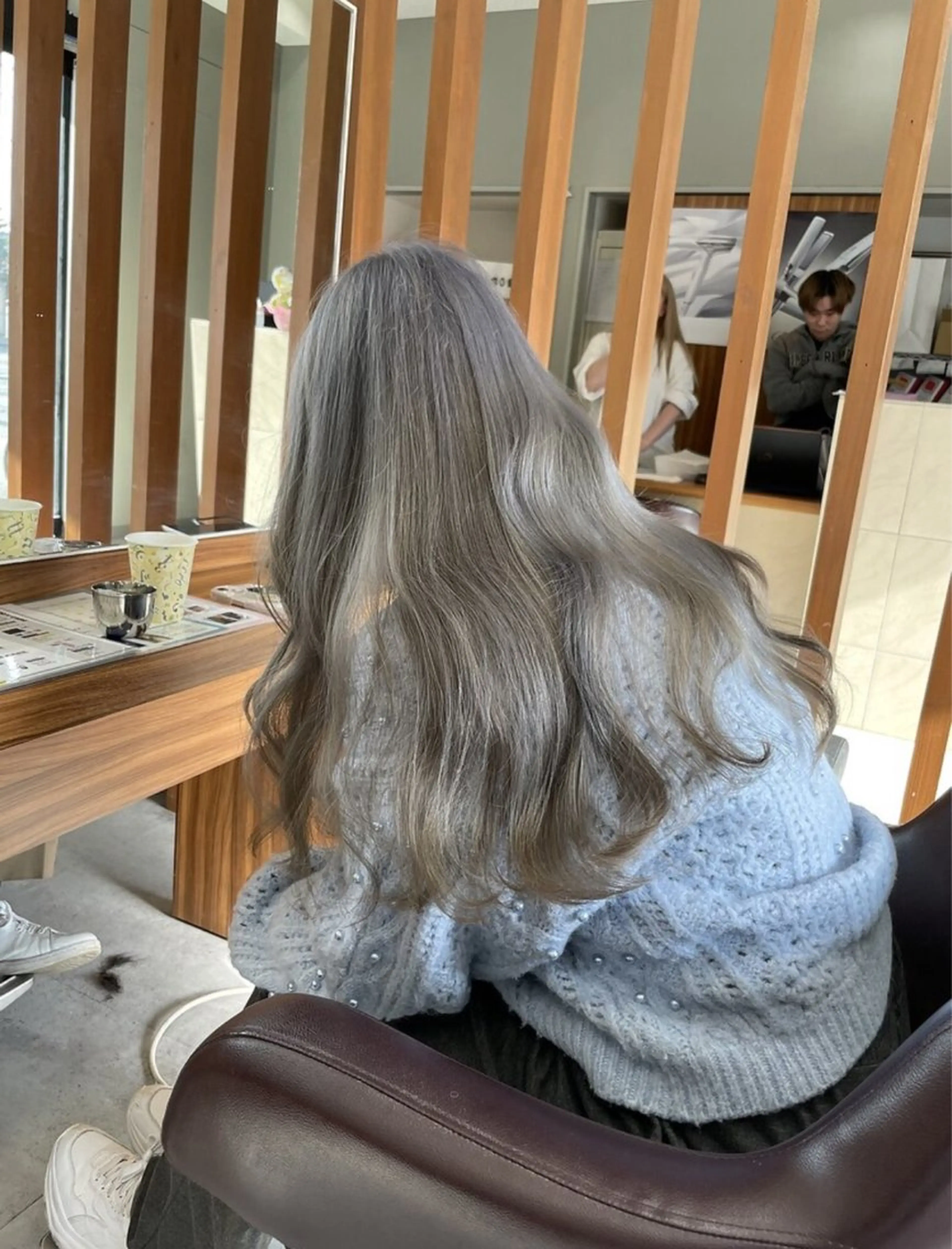 カラー グレージュ シルバー シルバーグレージュ ブリーチカラー 🦋RANA🦋のヘアスタイル