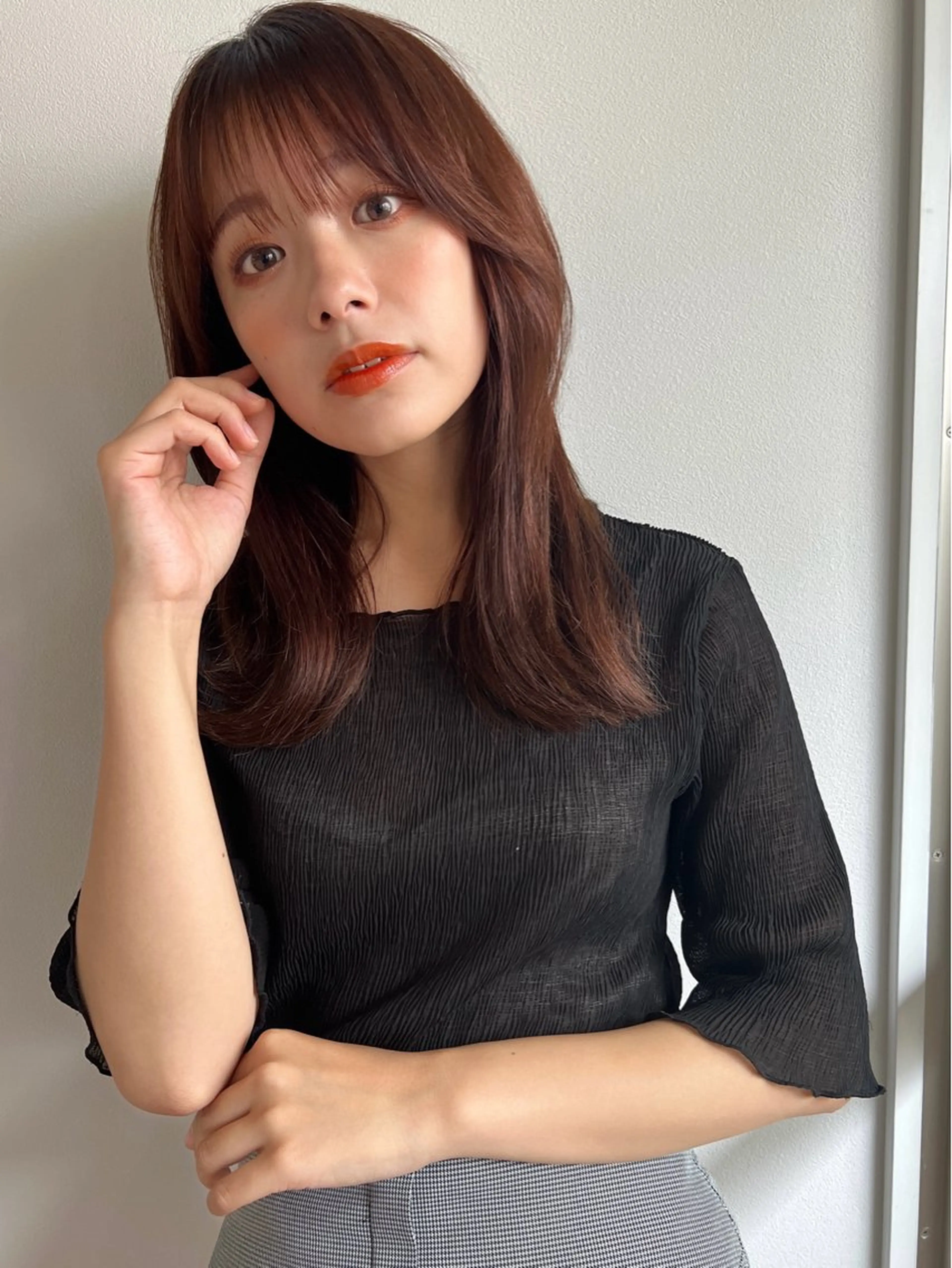 セミロング くびれヘア 韓国風ヘア 菅原リキヤ くびれレイヤーヘアのヘアスタイル