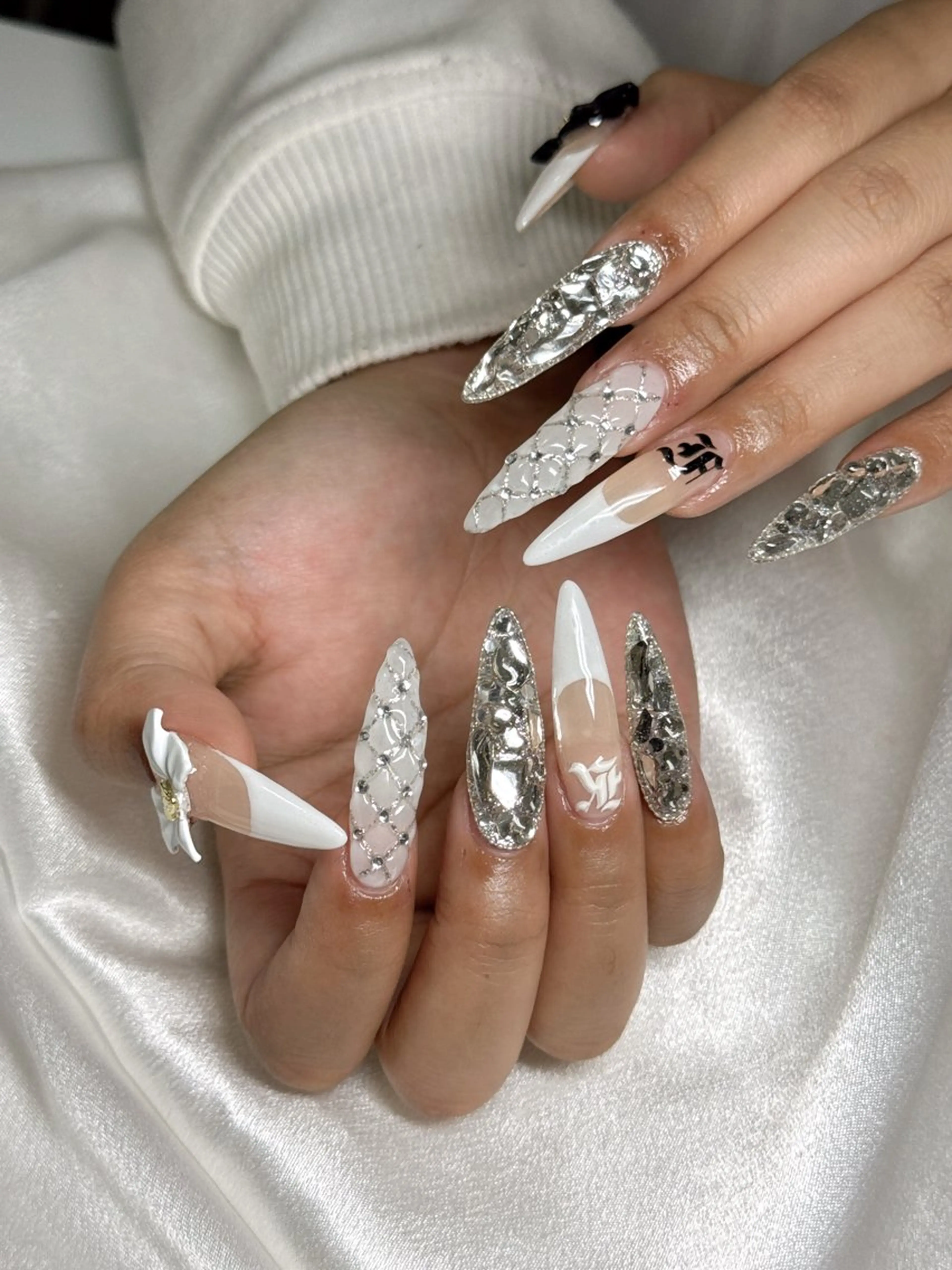 ネイル ロングネイル スーパーロングネイル Rarity nail salonのネイルデザイン
