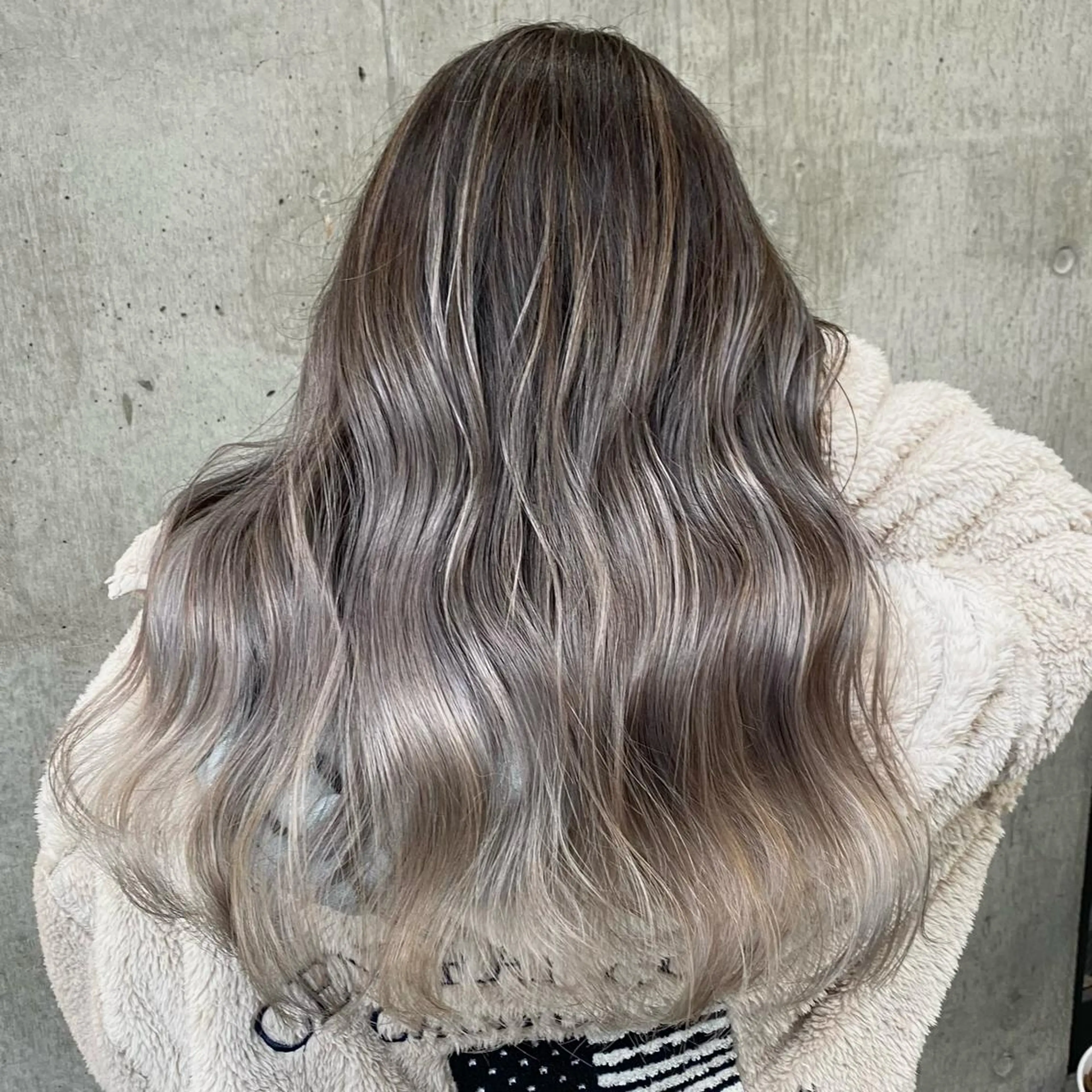 ロング カラー バレイヤージュ レイヤーカット ヘアカラー トリートメント 🌈透明感カラー ✨松田龍也🌈のヘアスタイル