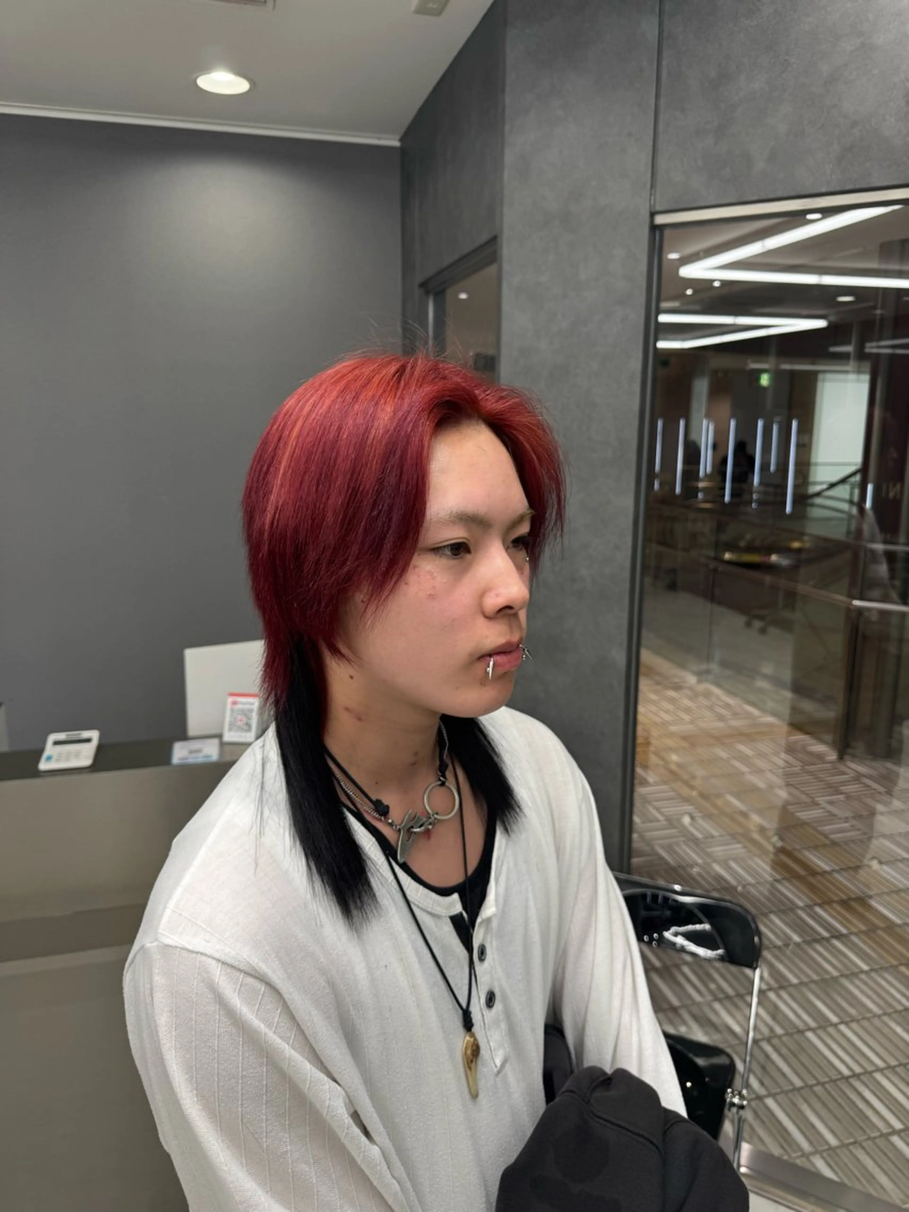 セミロング カラー メンズ 安達 星乃叶のヘアスタイル