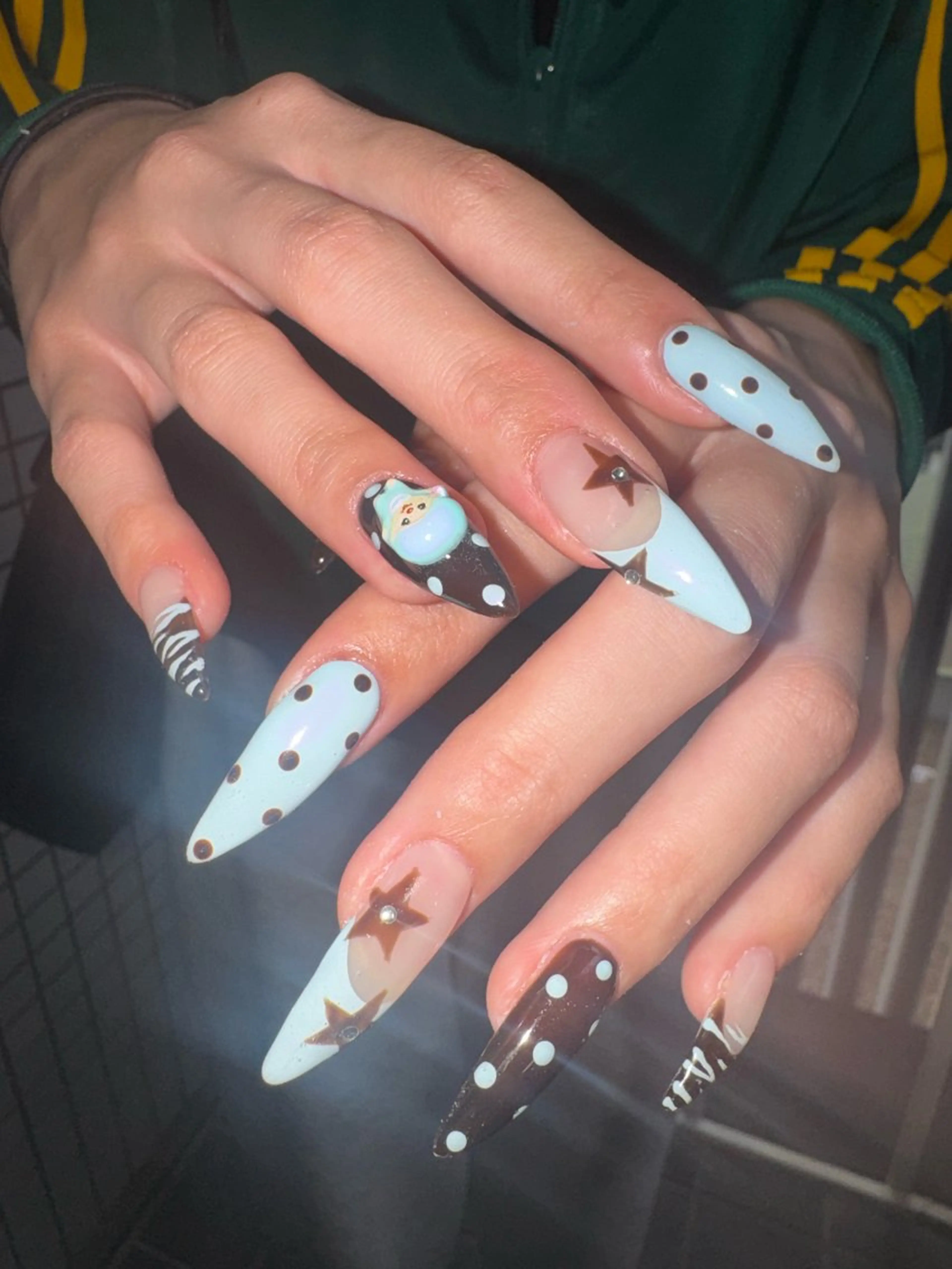 ネイル ハンドネイル MITSUKI🪡 海外/個性派/ロングのネイルデザイン