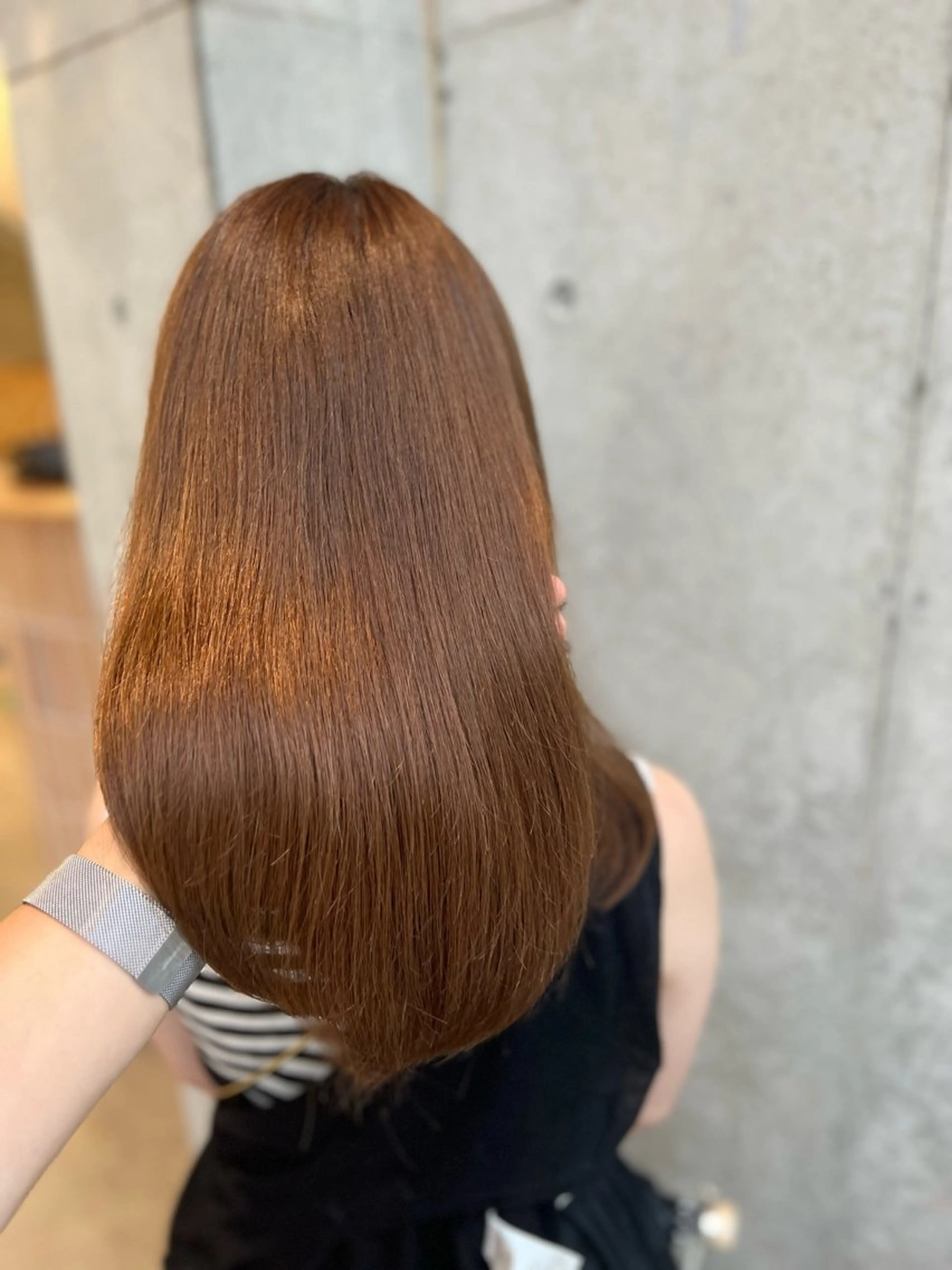 ロング カラー ロングレイヤー アッシュ ベージュカラー ブリーチ 透明感カラー カット ヘアカラー トリートメント 誰より丁寧なカット/ 小林輝/レイヤーのヘアスタイル