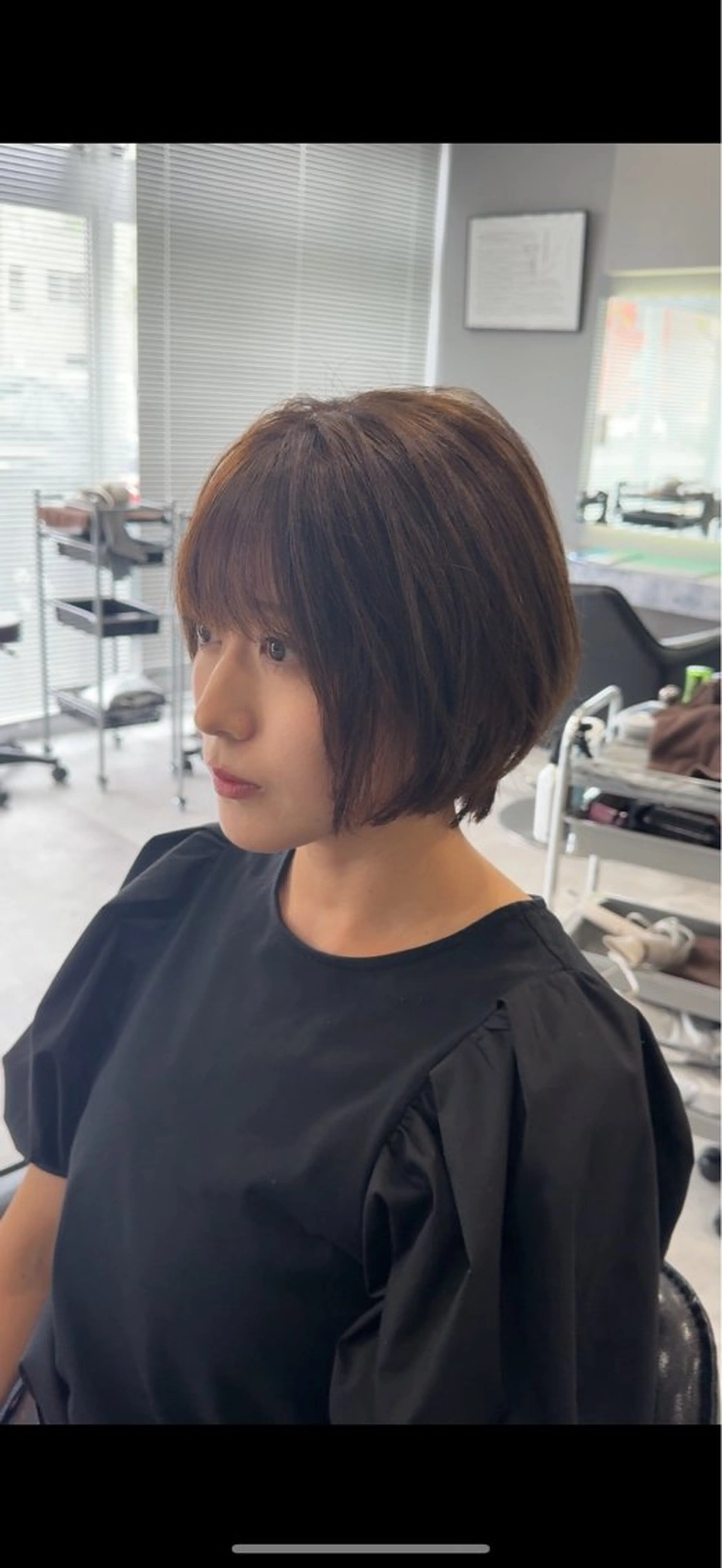 ショート カット ヘアカラー 轡田 くつわだのヘアスタイル