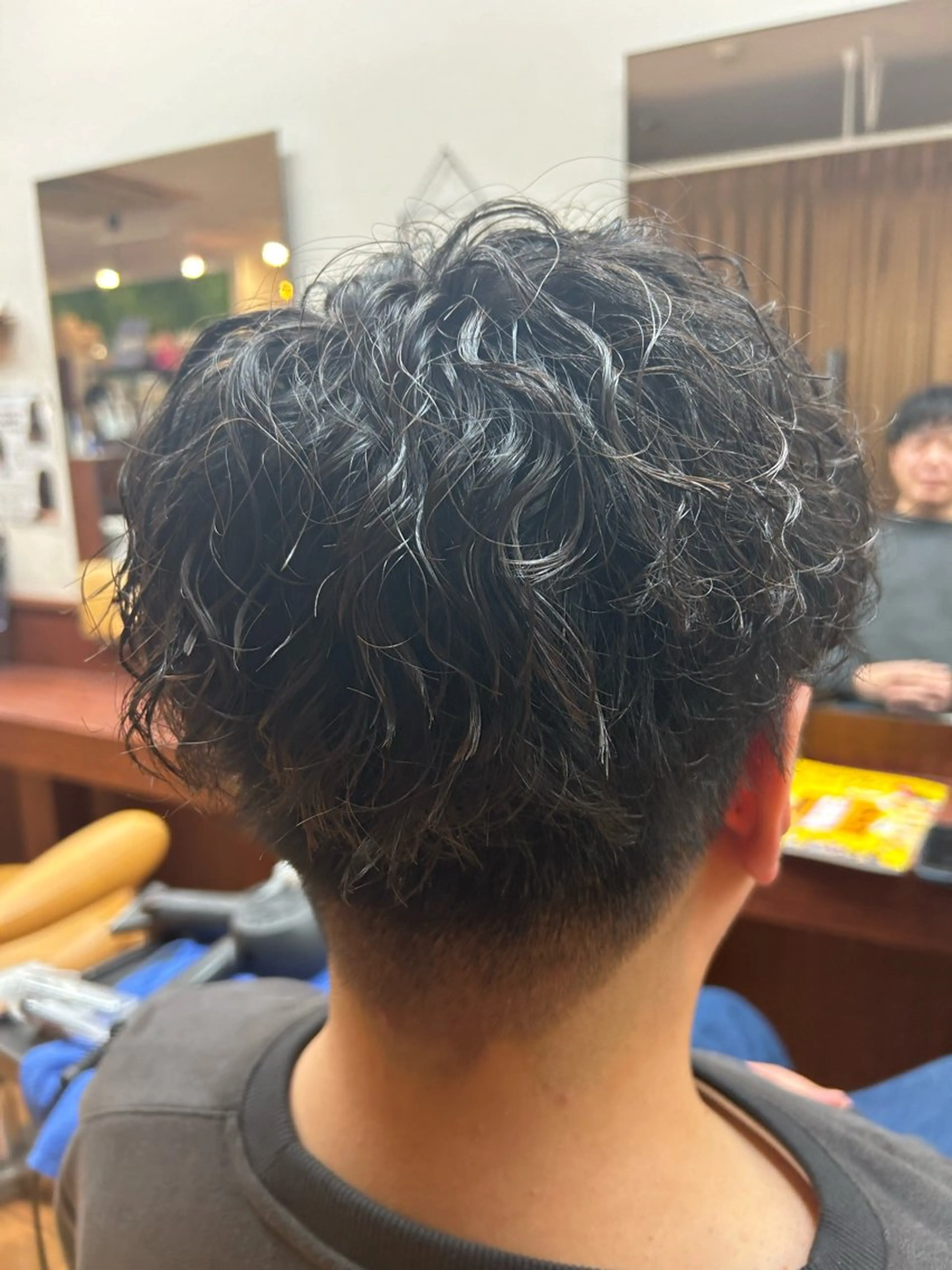 パーマ メンズ ルキ🌈ブリーチカラ ー&メンズパーマ🦄のヘアスタイル