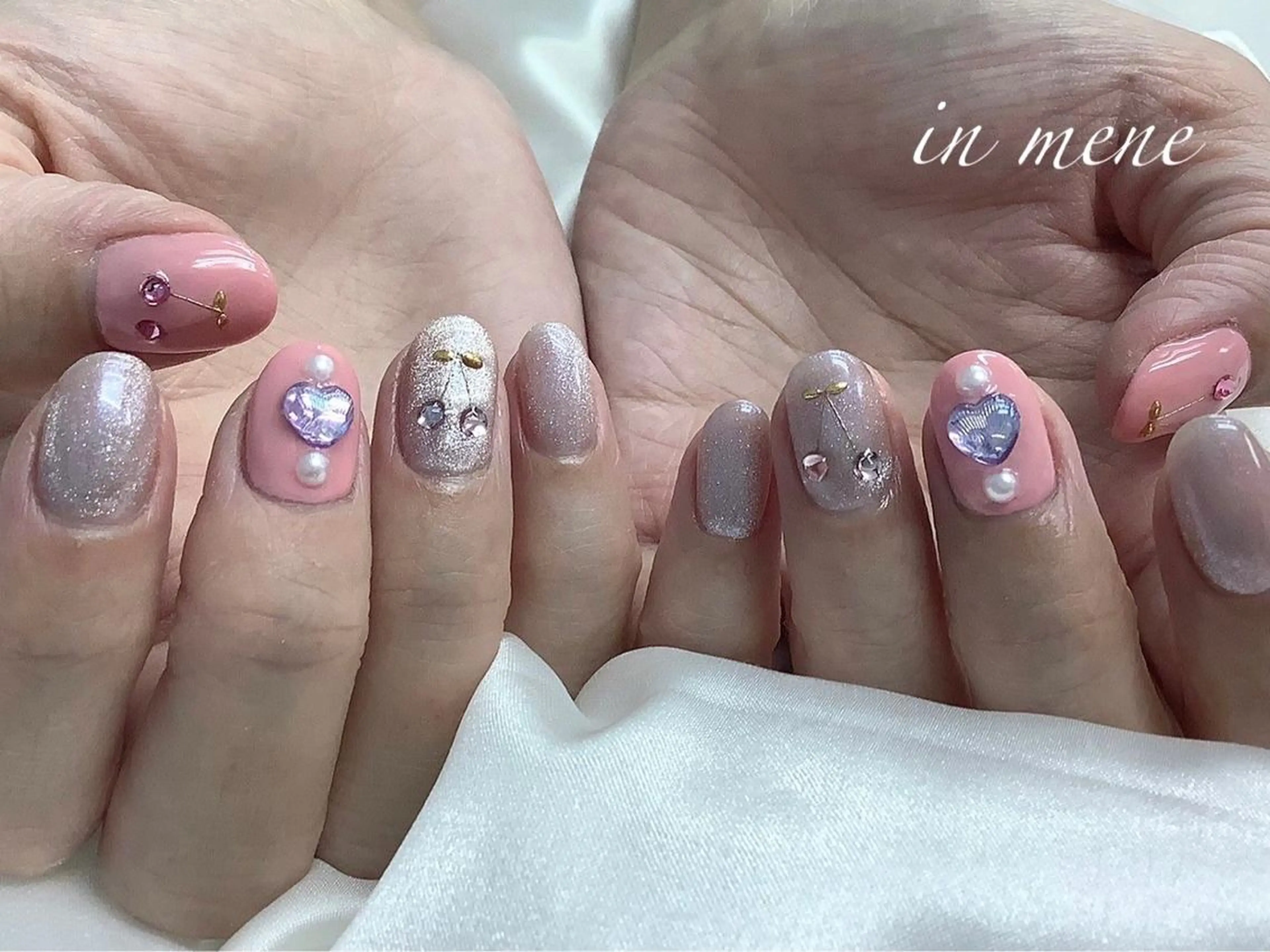 ネイル IN MENEのネイルデザイン