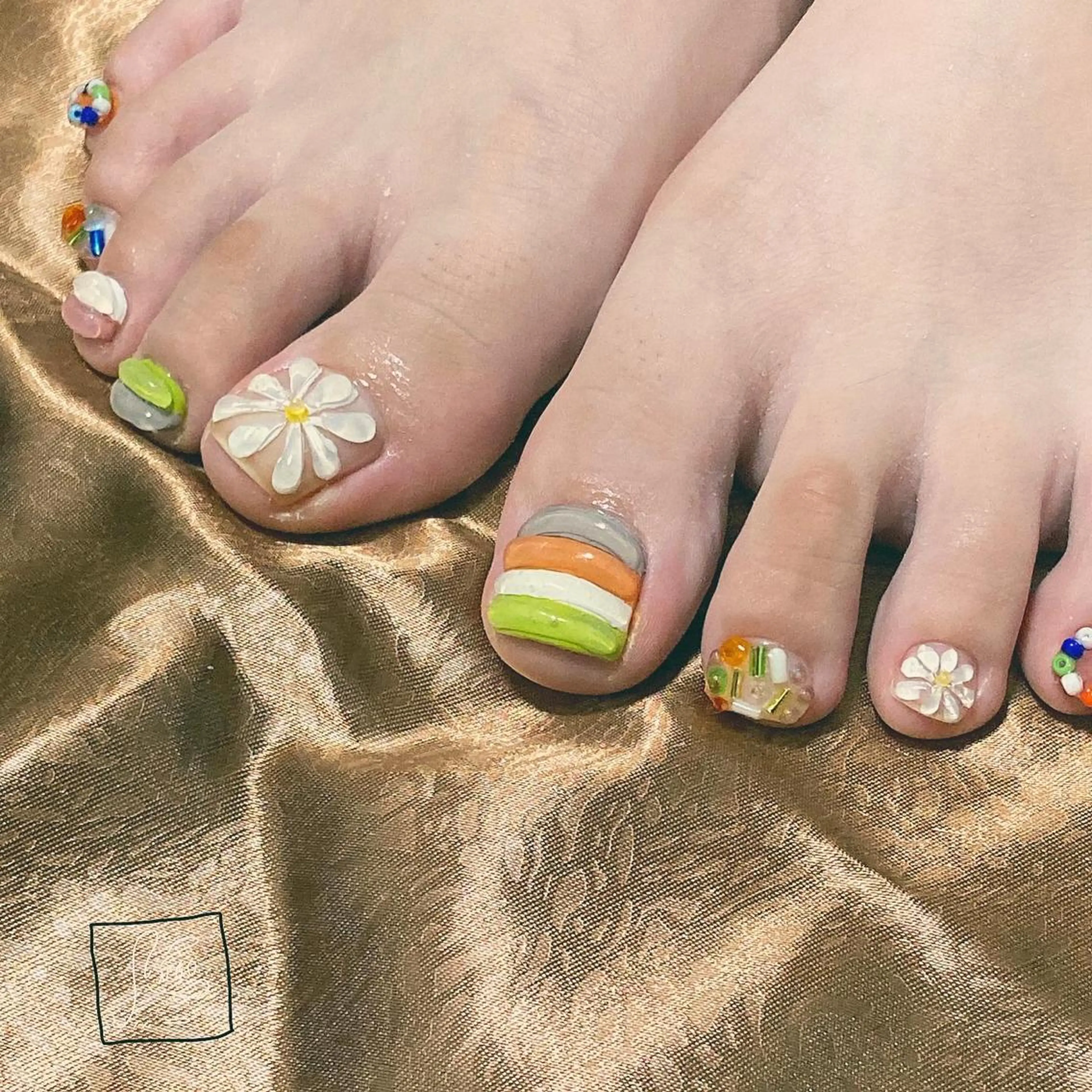 ネイル アートネイル クリアネイル フラワーネイル フットネイル ワンカラーネイル ハンドネイル chik所属・hamaguchi licoのネイルデザイン