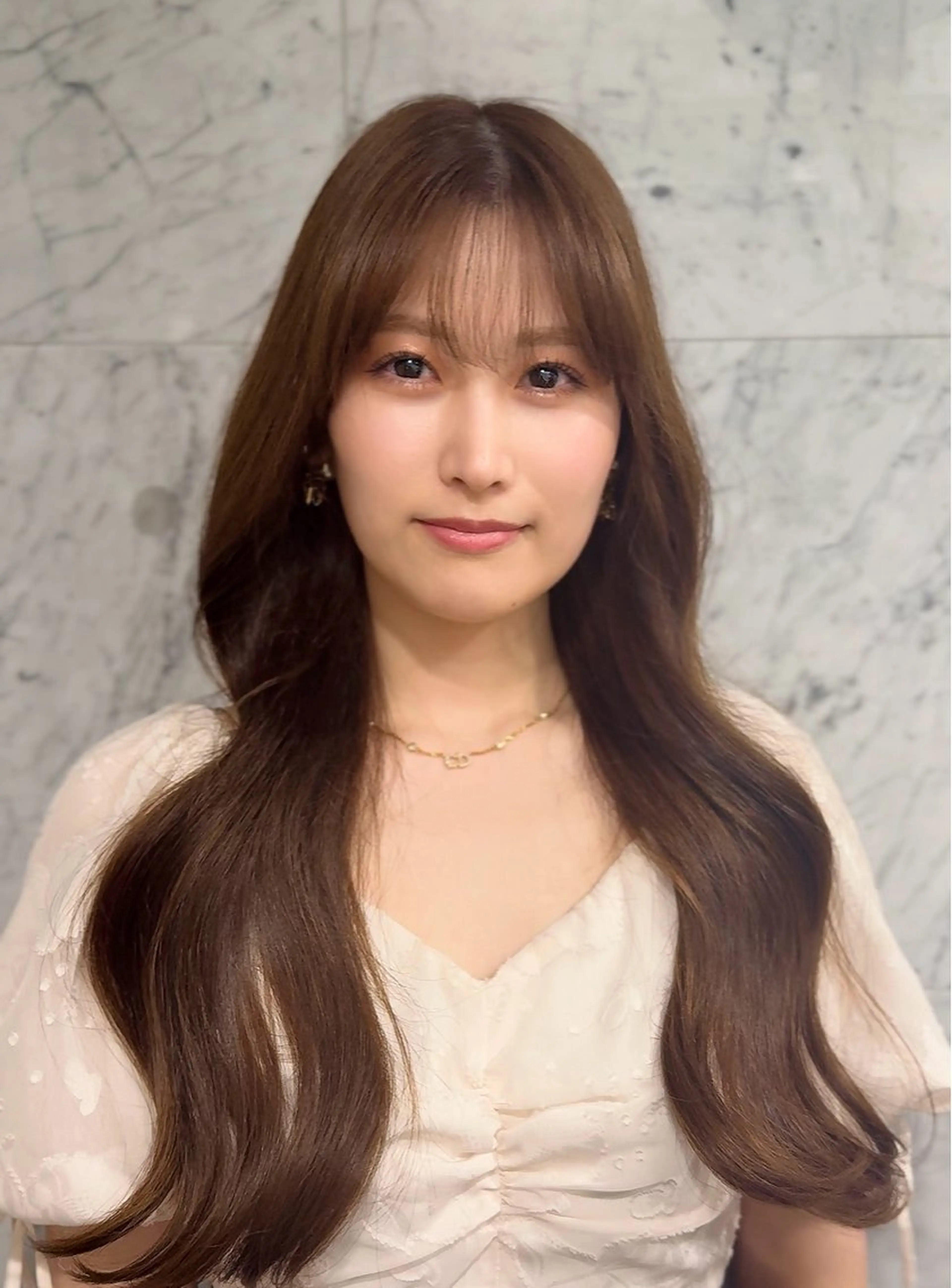 ロング カット WATARU/ 韓国風巻き髪のヘアスタイル