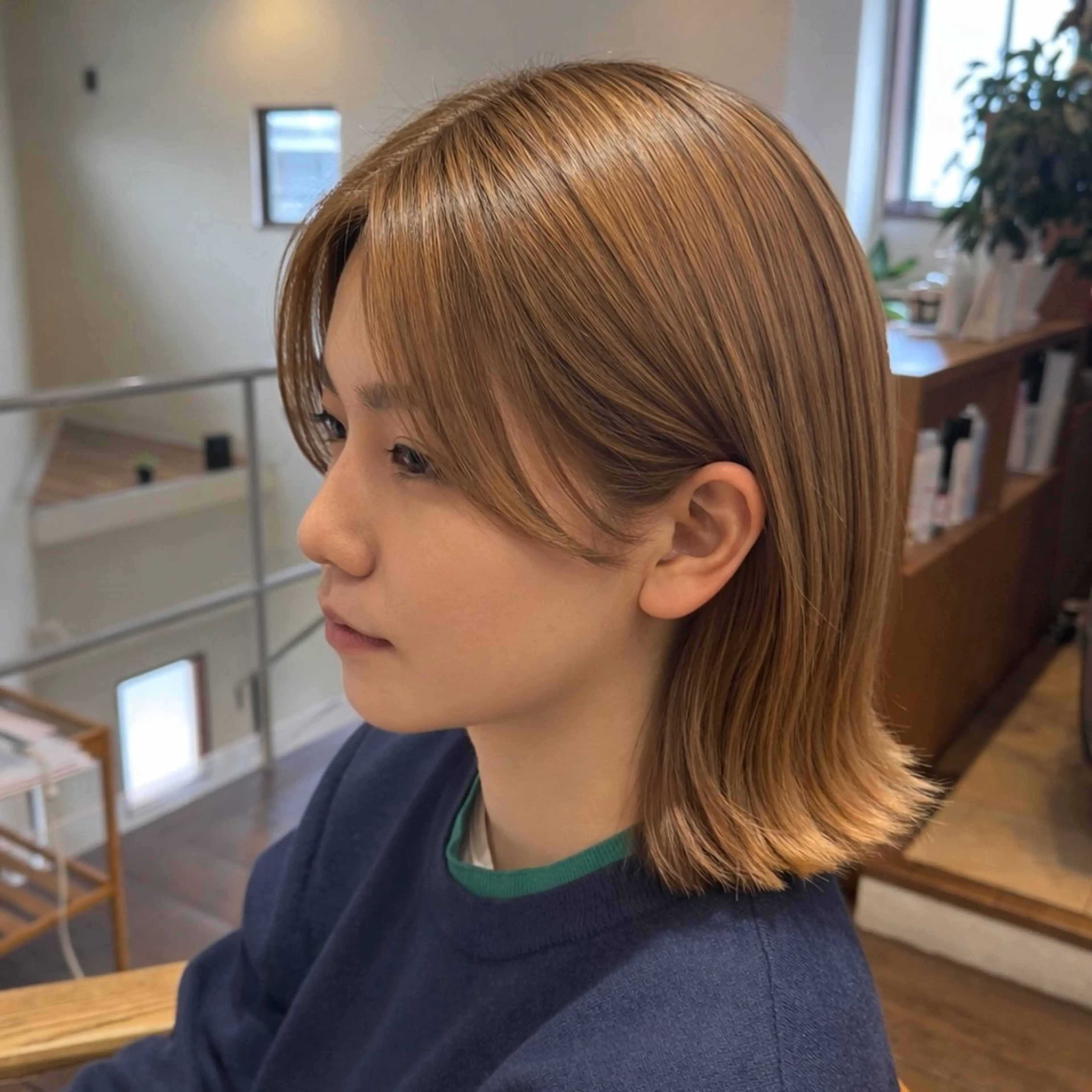 セミロング 顔周りカット カット ヘアカラー 🪞顔周りカット🪞 北里朋子のヘアスタイル