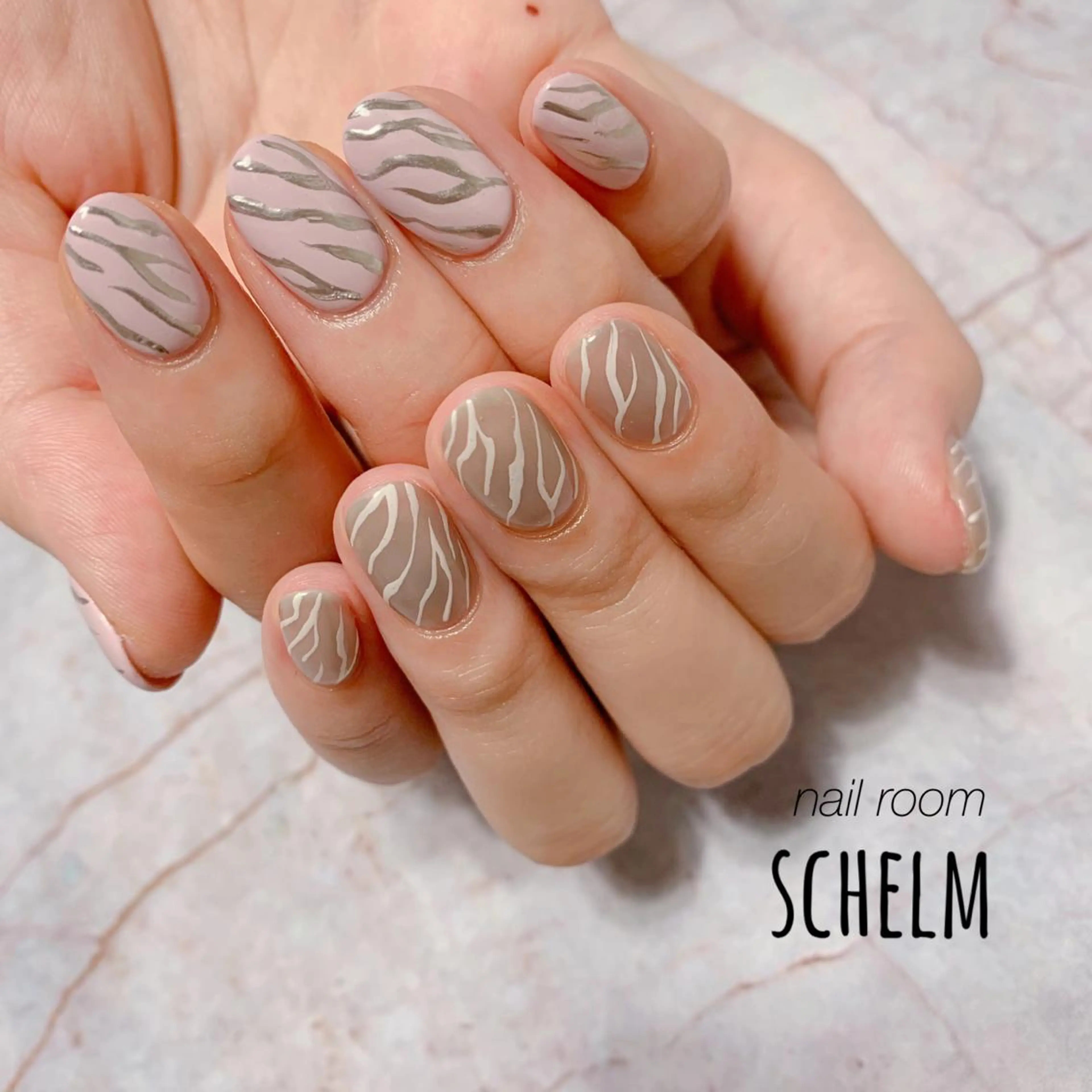 ネイル ハンドネイル nail room シュレムのネイルデザイン