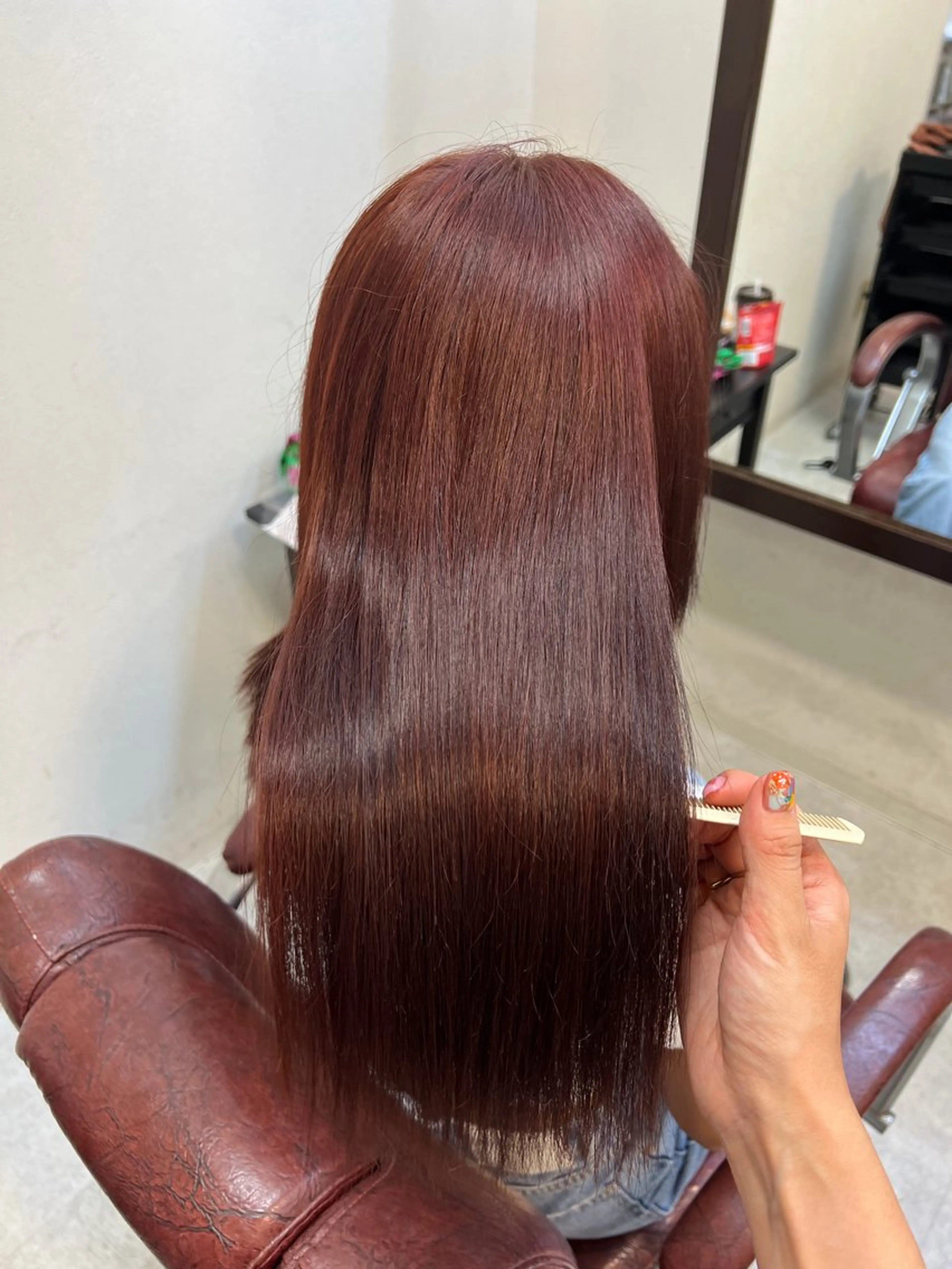 セミロング カラー ブラウンカラー レッドカラー レッドブラウン 吉岡 なみのヘアスタイル