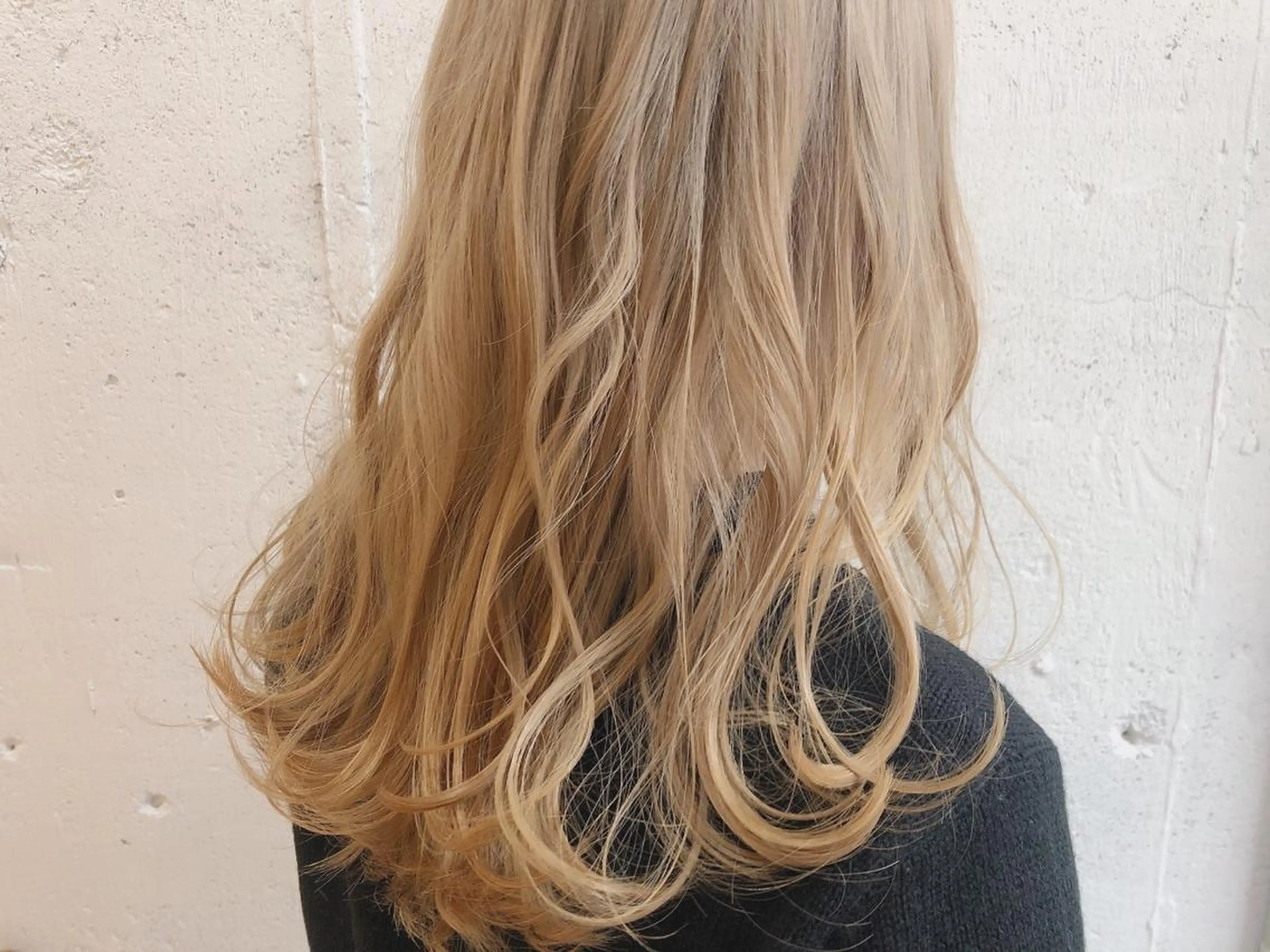 セミロング カラー ブリーチ ふくだ りさ【ciAo!】のヘアスタイル