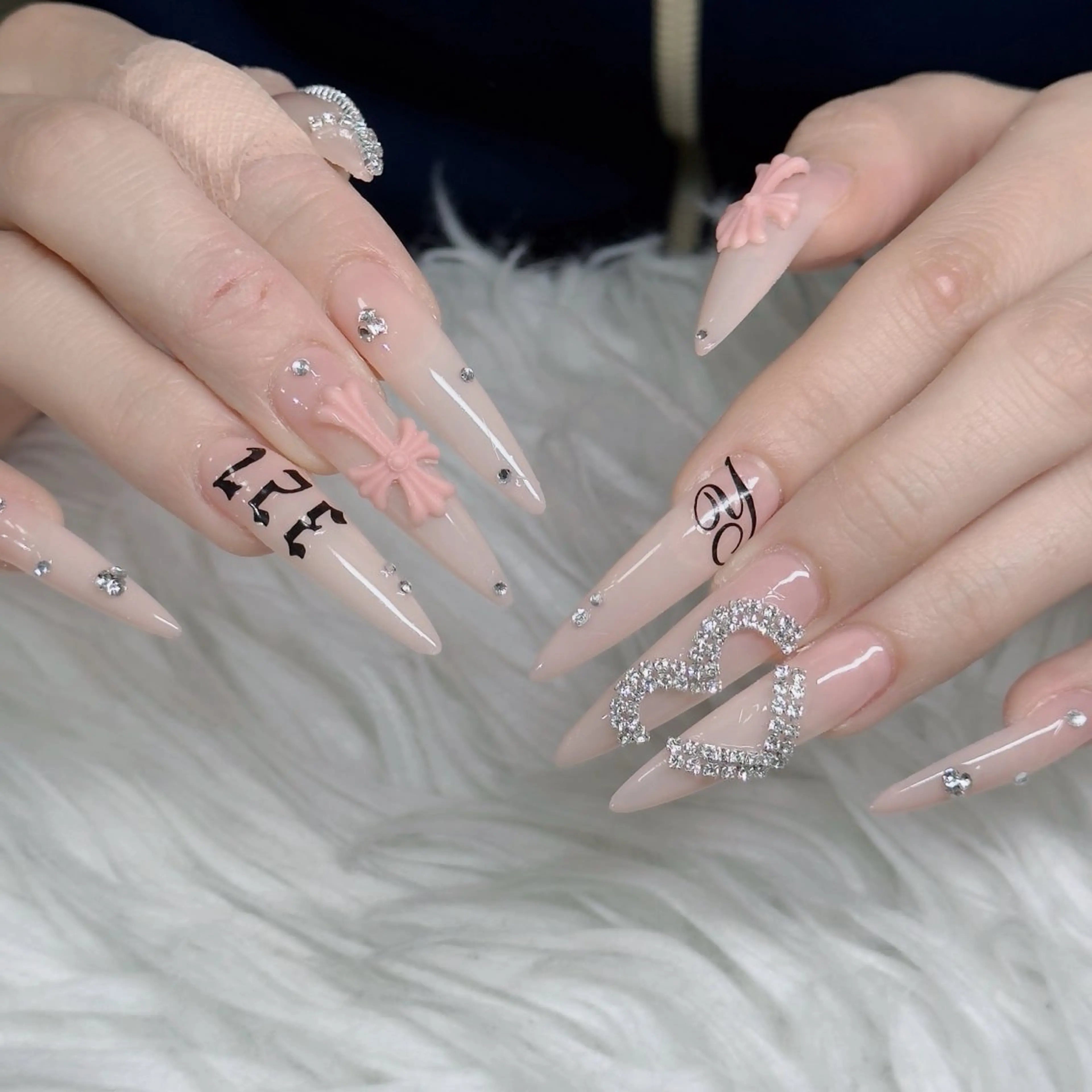 ネイル フットネイル フレンチネイル グラデーション 韓国ネイル ロングネイル ハンドネイル Hani Nail Salonのネイルデザイン