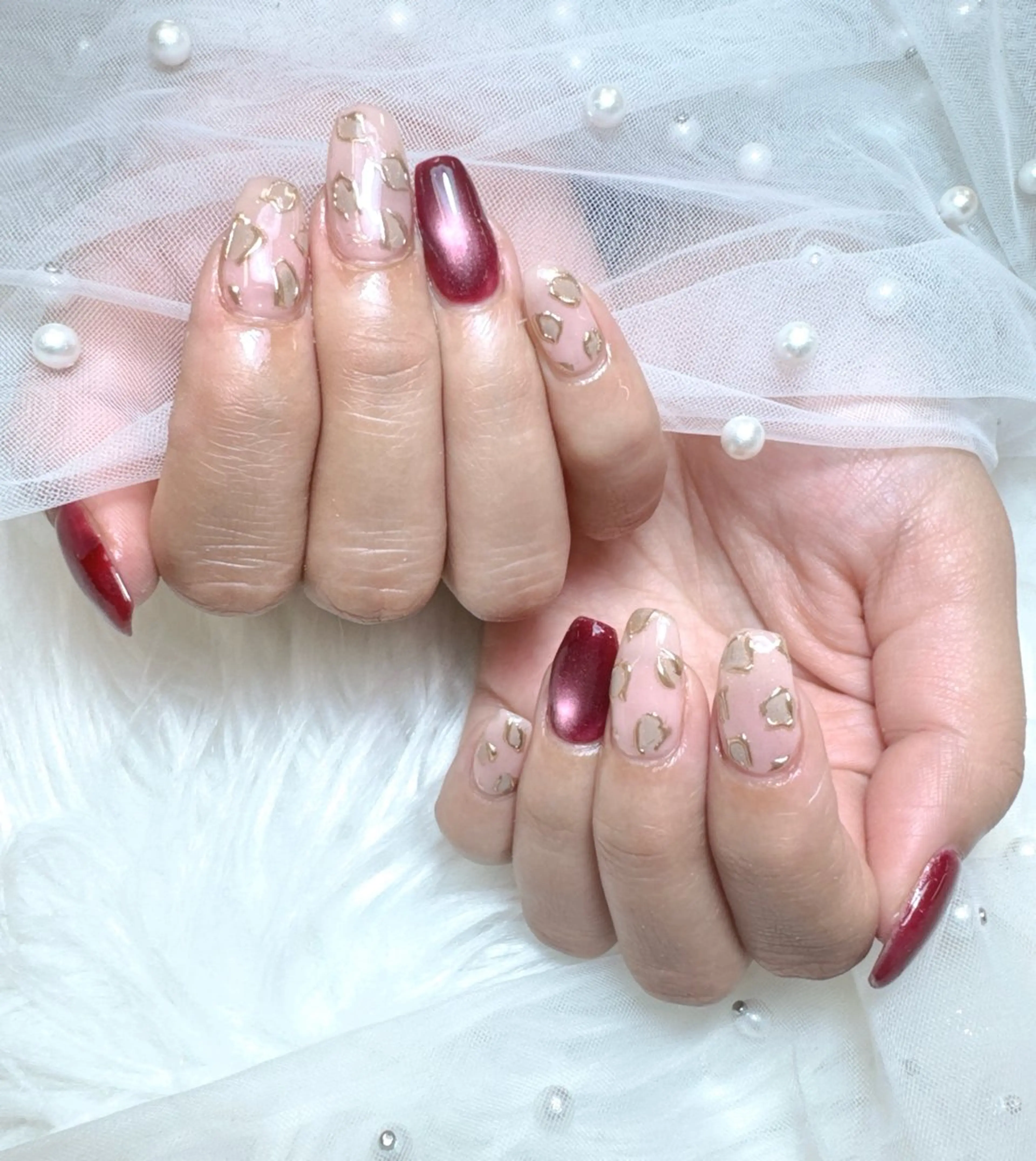 ネイル キラキラネイル 韓国ネイル 持ち込み ワンホンネイル ハンドネイル Queeens nailのネイルデザイン